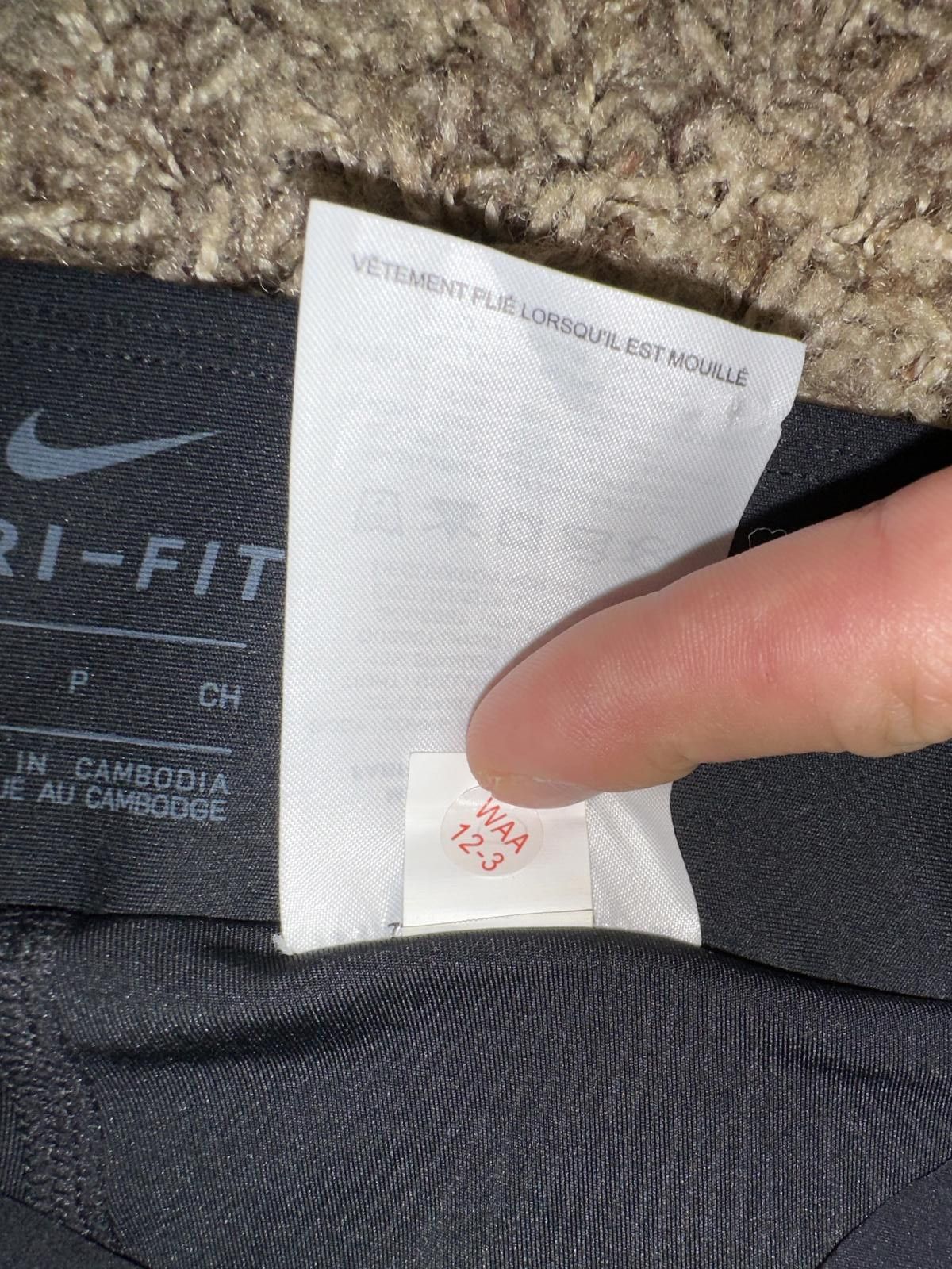 Nike Nike Women’s Bliss Lux Training Black Skort Shorts Size 28" / US 6 / IT 42 - 7 Thumbnail