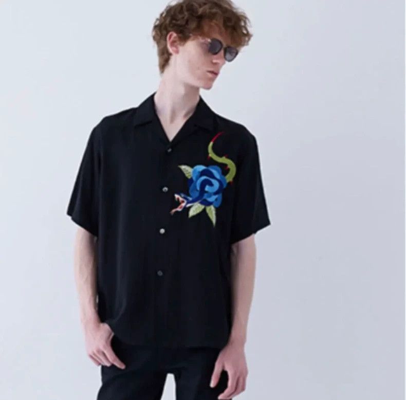 Undercover undercover Rose Snake Embroidered Short Sleeve Shirt 2502-N Size US L / EU 52-54 / 3 - 7 Thumbnail