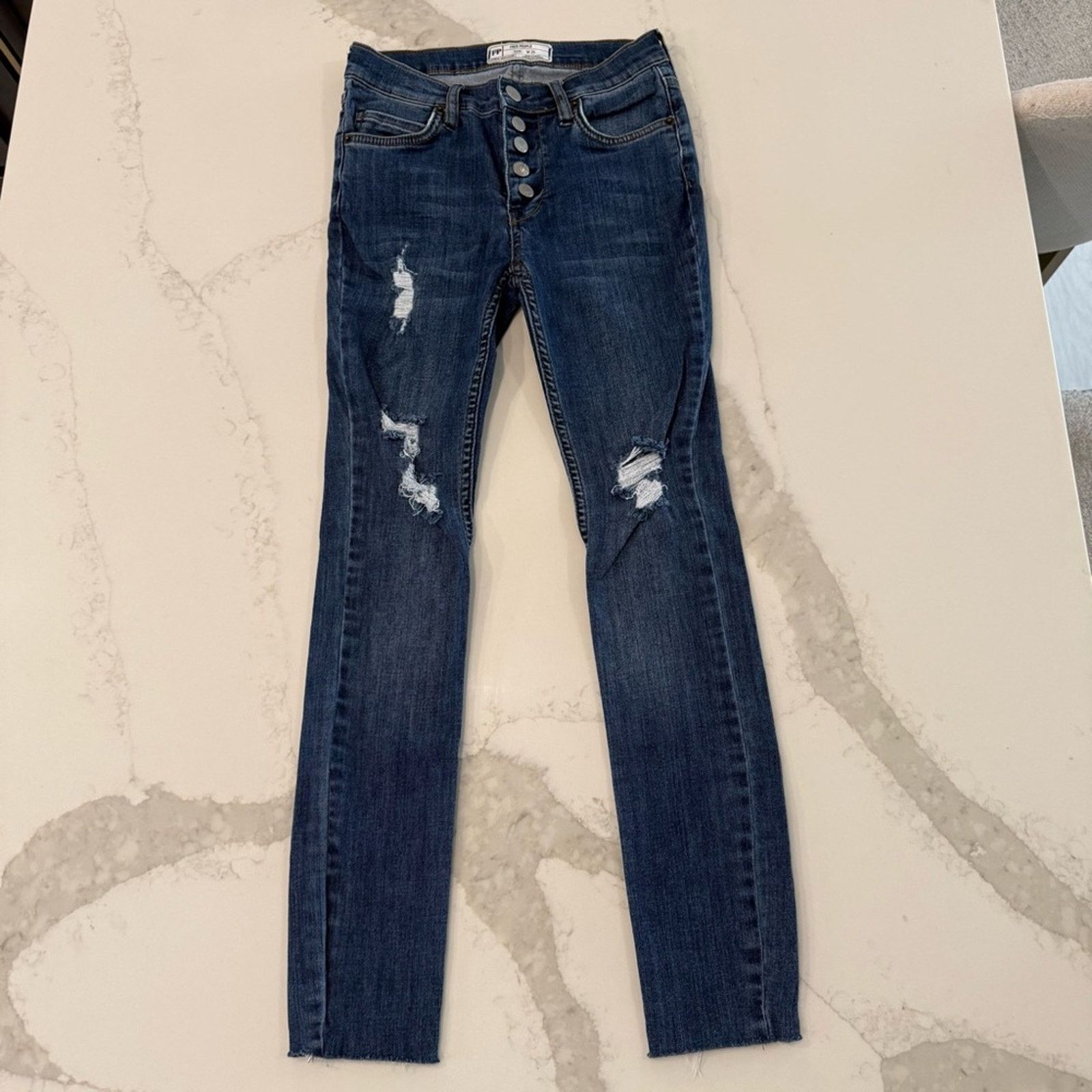 Free People Free People Reagan Distressed Skinny Jeans Womens 25 Size 25" / US 0 / IT 36 - 2 Thumbnail