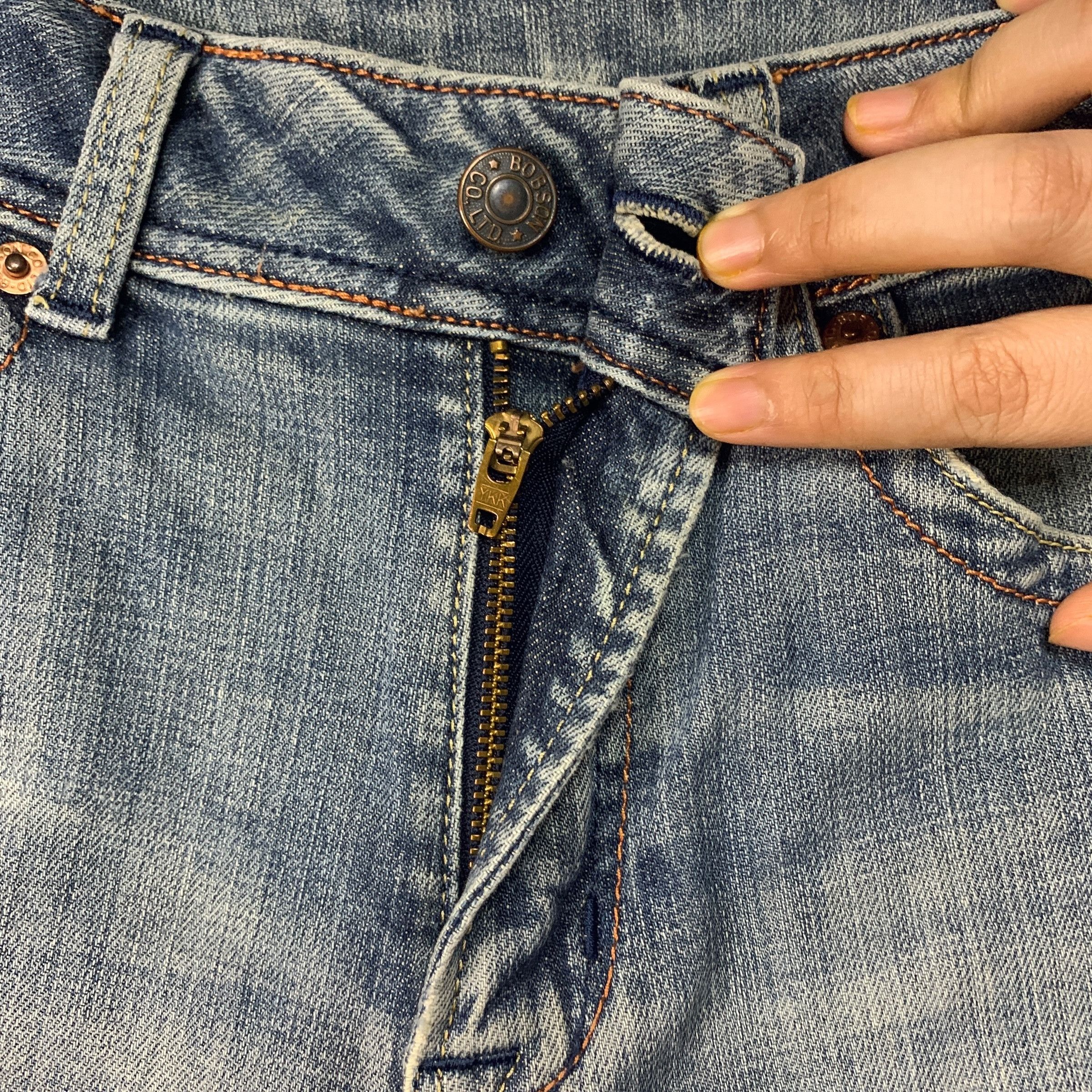 Japanese Brand Vintage Japanese Brand Faded Wash Ripped Style Flare Jeans Size 26" / US 2 / IT 38 - 3 Thumbnail