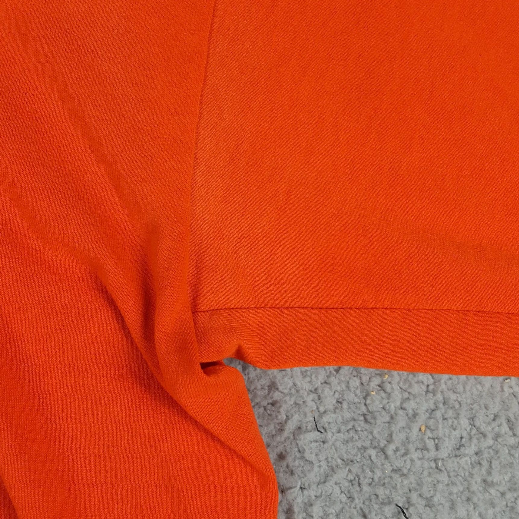 Gildan Vintage 90s Meadowview Virginia Village T Shirt Mens XL Travel VA Town Orange Cotton Embroidered Logo Gildan Size US XL / EU 56 / 4 - 7 Thumbnail