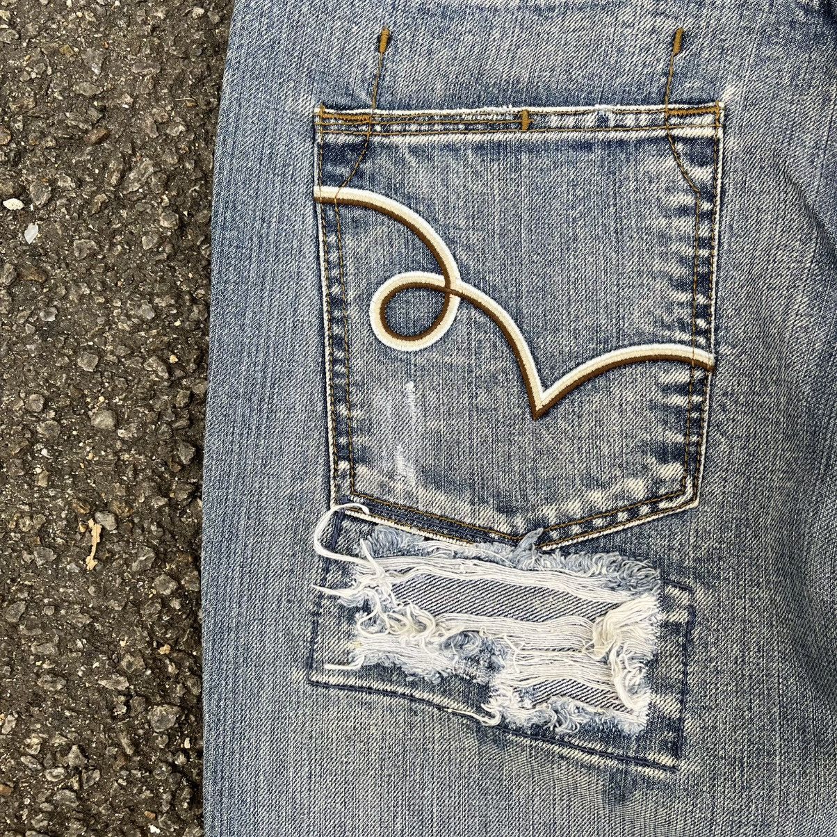 Dolce & Gabbana Vintage Dolce & Gabbana Distressed Denim Faded Jeans D&G Size US 32 / EU 48 - 14 Thumbnail