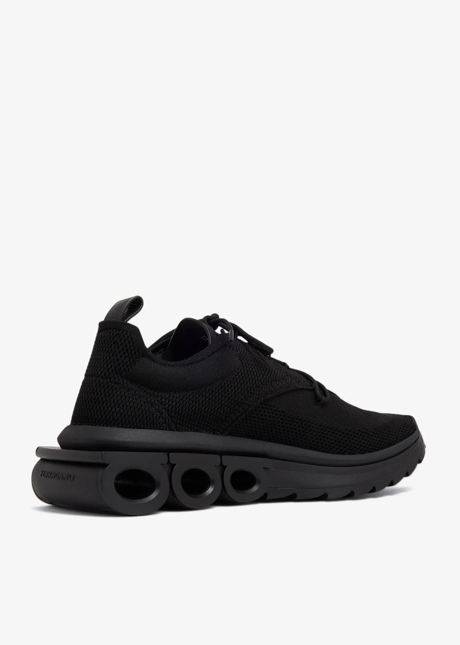 o1s1rm0725 Low-Top Sneakers in Black