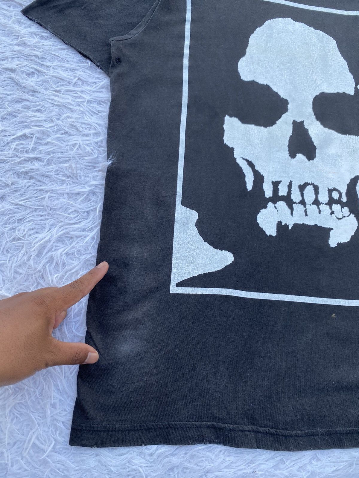 Vintage Rare Vintage Charles Manson Skulls by Number Nine Tshirt Size US L / EU 52-54 / 3 - 16 Thumbnail