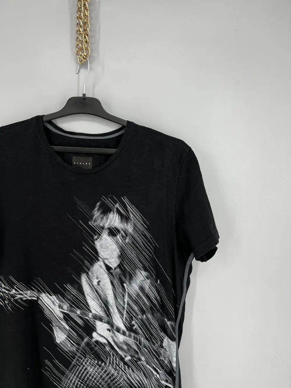 Band Tees Vintage Y2K SISLEY BLACK T-Shirts Size US L / EU 52-54 / 3 - 5 Thumbnail