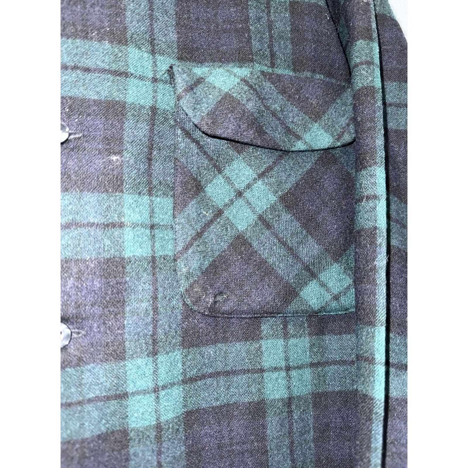 Pendleton Vintage 80s Pendleton Green Plaid Wool Loop Collar Board Shirt Medium Size US M / EU 48-50 / 2 - 4 Thumbnail