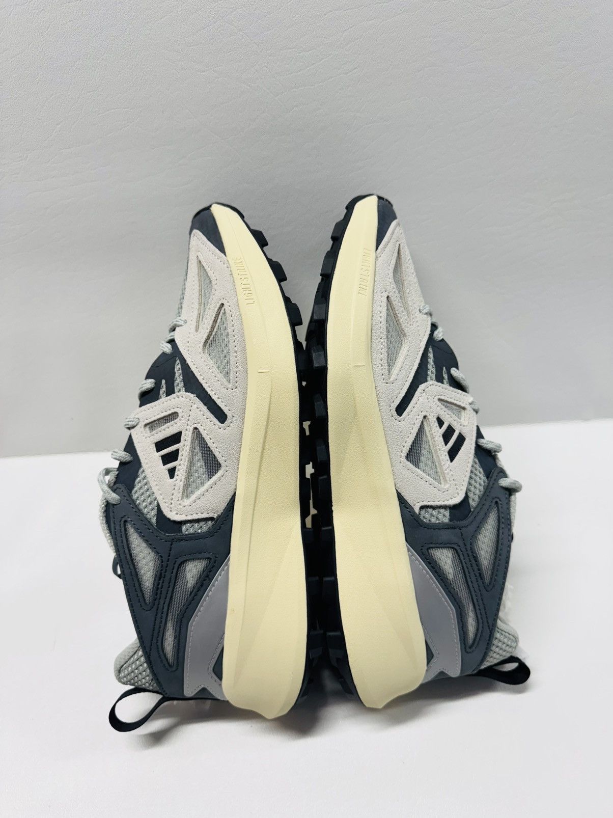 Adidas Adidas Kantai Trail Shoes Wonder Silver Size US 10.5 / EU 43-44 - 2 Thumbnail