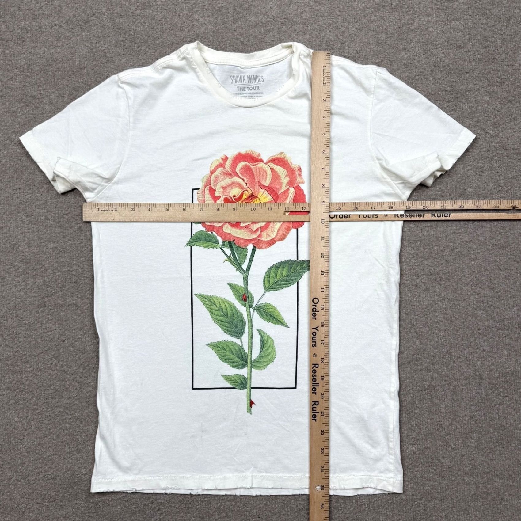 Bravado Shawn Mendes Shirt Women Small White Short Sleeve The Tour 2019 Bravado Women's T-Shirt Black? Size S / US 4 / IT 40 - 4 Thumbnail