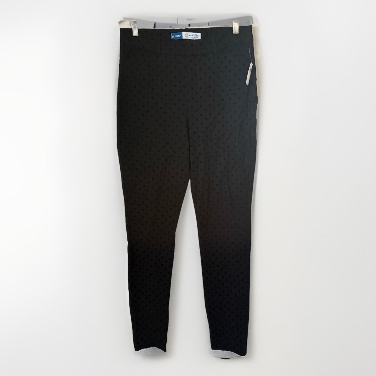 Old Navy Old Navy High Rise Pixie Skinny Secret Smooth Pockets Pants Size 30" / US 8 / IT 44 - 1 Thumbnail