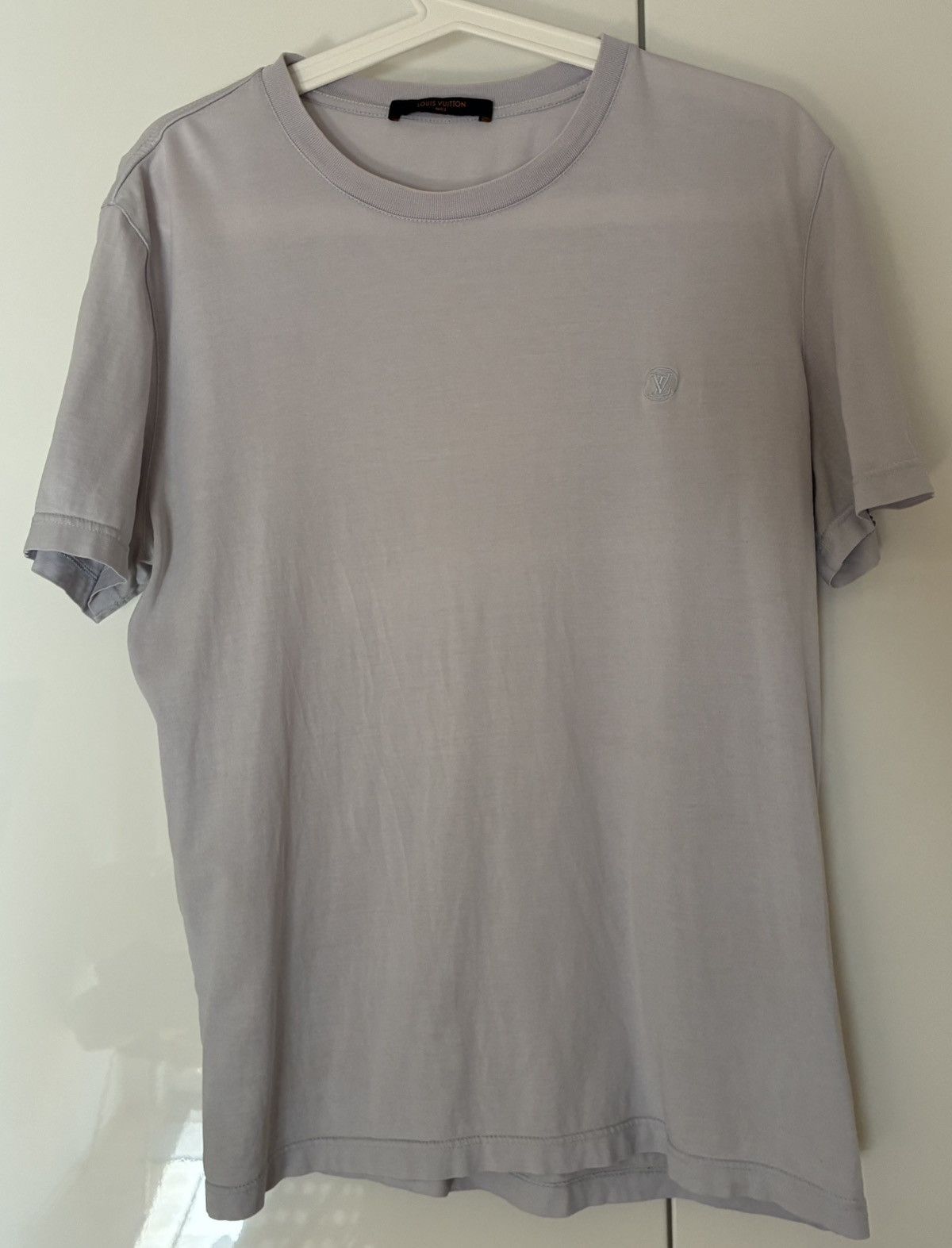 Louis Vuitton Louis Vuitton Lavender Classic T-Shirt Size US L / EU 52-54 / 3 - 1 Thumbnail