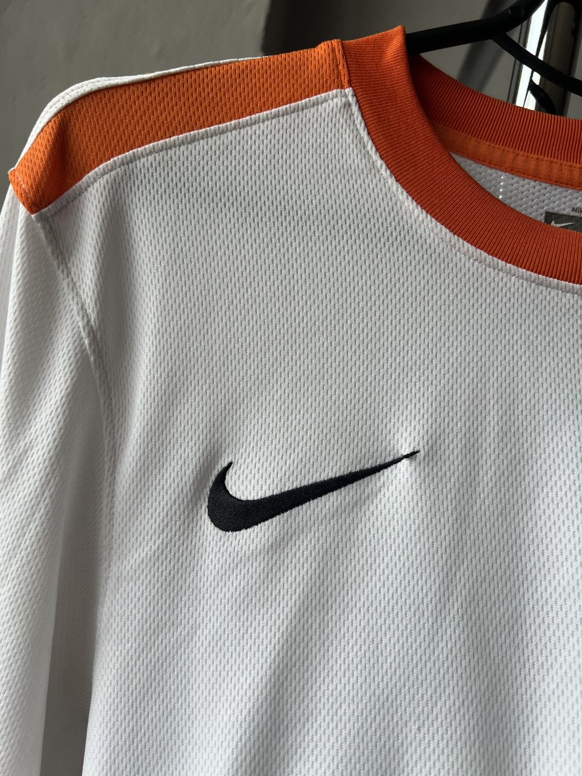 Nike 2010 DINAZ VYSHGOROD UKRAINE #15 MATCH WORNSOCCER JERSEY SET Size US M / EU 48-50 / 2 - 25 Thumbnail