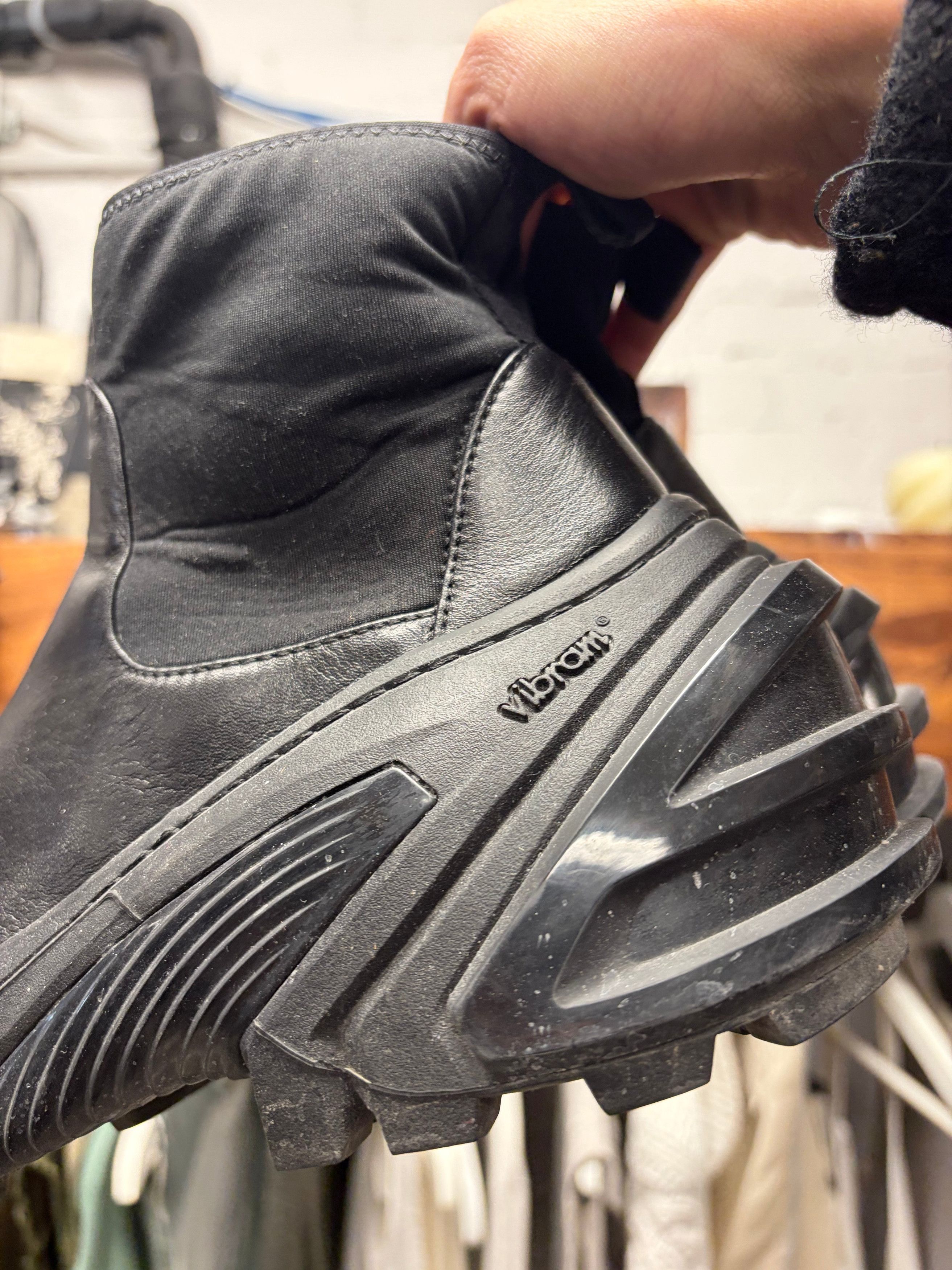 Alyx 1017 Alyx 9SM Black Calf Leather ‘SKX’ Vibram Sole Ankle Boots Size US 8 / EU 41 - 2 Thumbnail