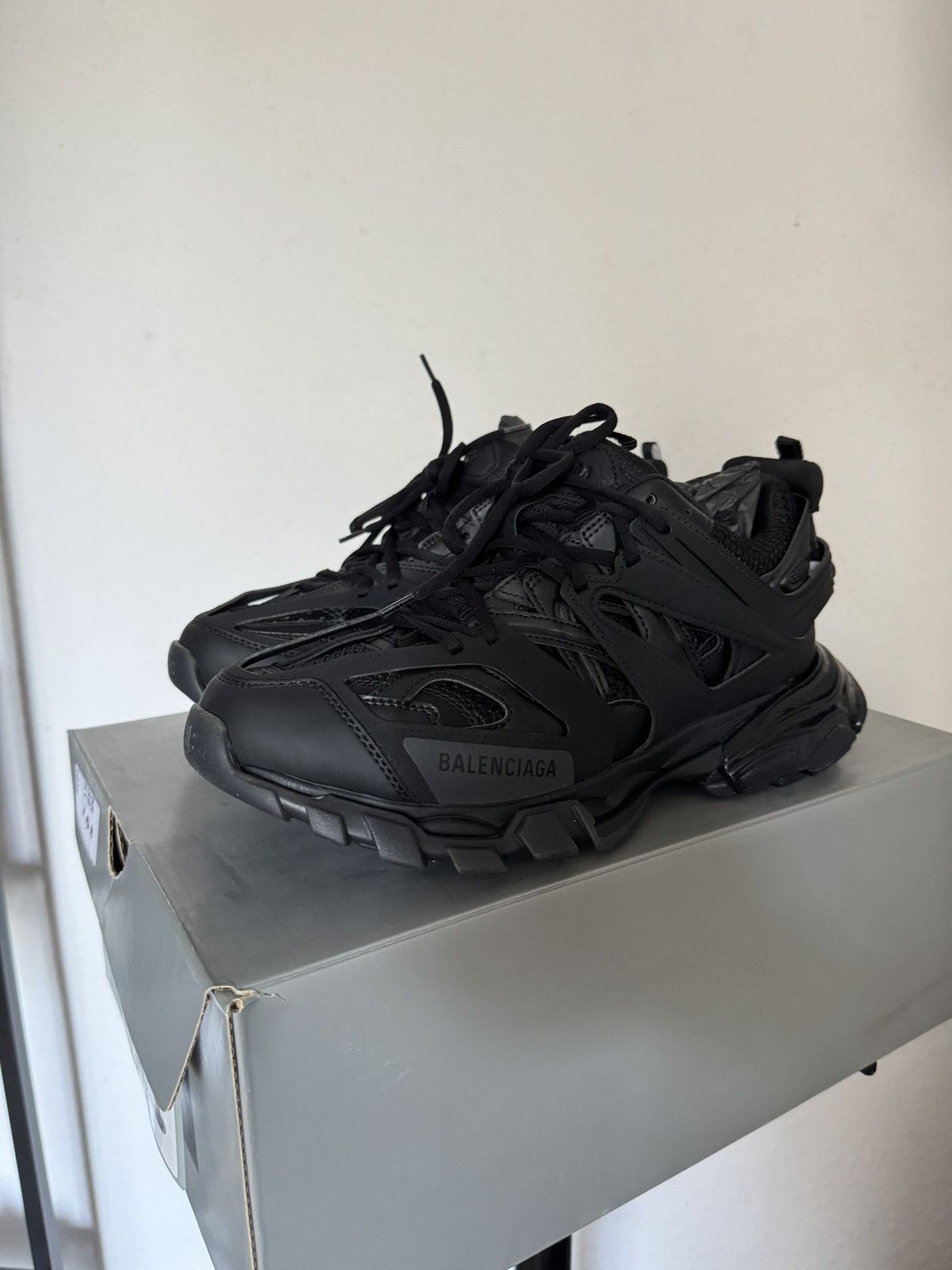 Balenciaga Balenciaga Track Sneaker Black Clear Sole Size US 9 / EU 42 - 1 Thumbnail
