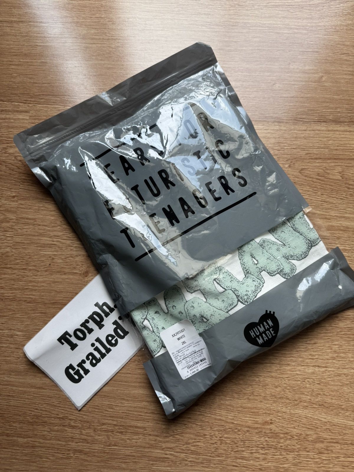 Human Made × Kaws Human made "Kaws Holiday" Limited Thailand Size US XXL / EU 58 / 5 - 3 Thumbnail
