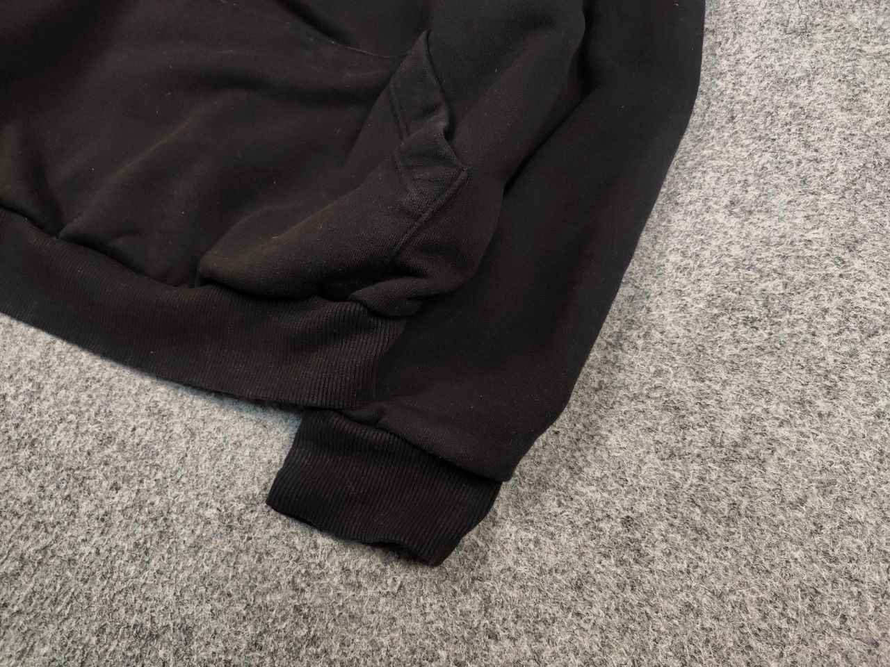 Vintage Throwback Design Black Graphic Logo Hoodie Size US L / EU 52-54 / 3 - 5 Thumbnail