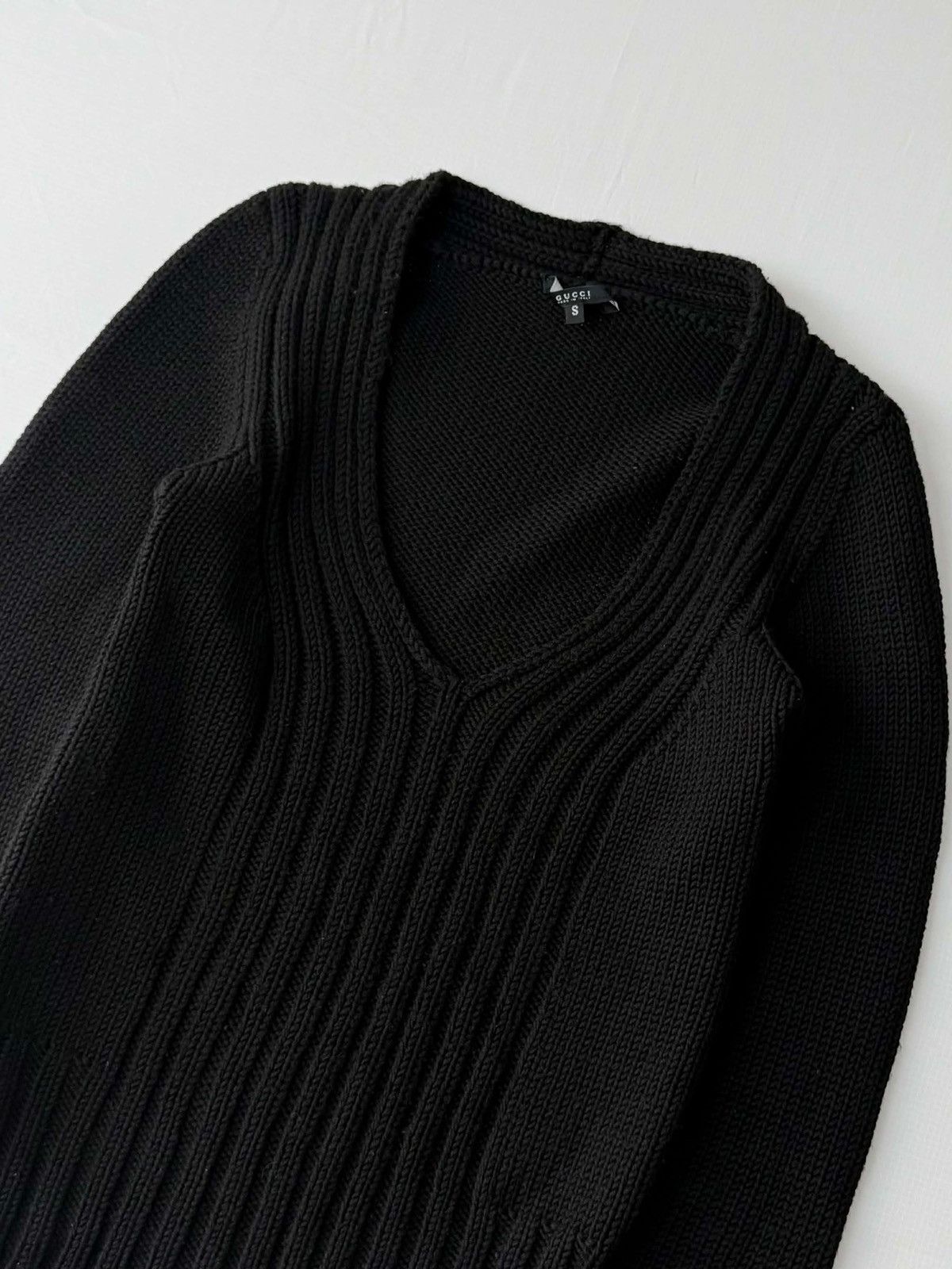 Gucci F/W 1997 Gucci by Tom Ford Wool V-Neck Ribbed Sweater Size US S / EU 44-46 / 1 - 5 Thumbnail