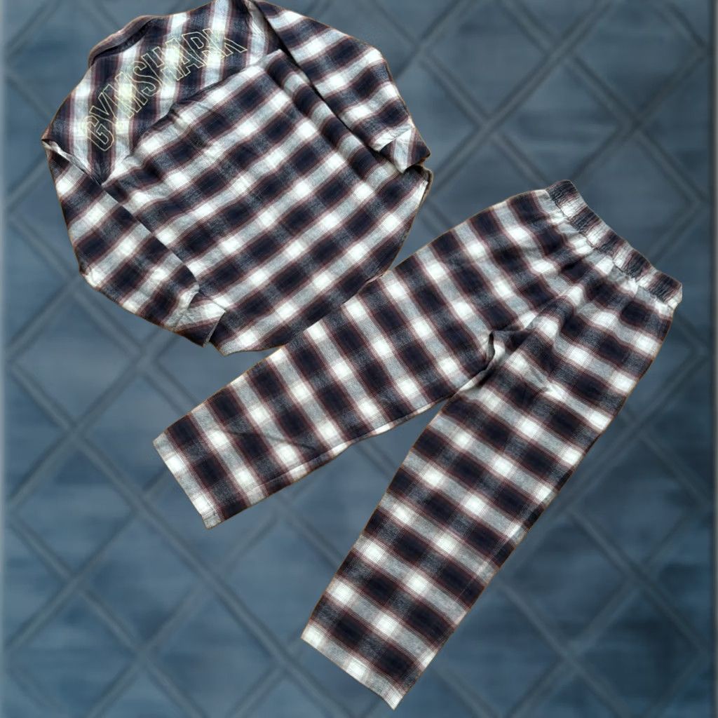Gymshark Gymshark Men’s S Flannel & Pants Set Plaid Matching Gym 2-Piece Jogger Activewear Athleisure Set Mens Size US 29 - 1 Thumbnail