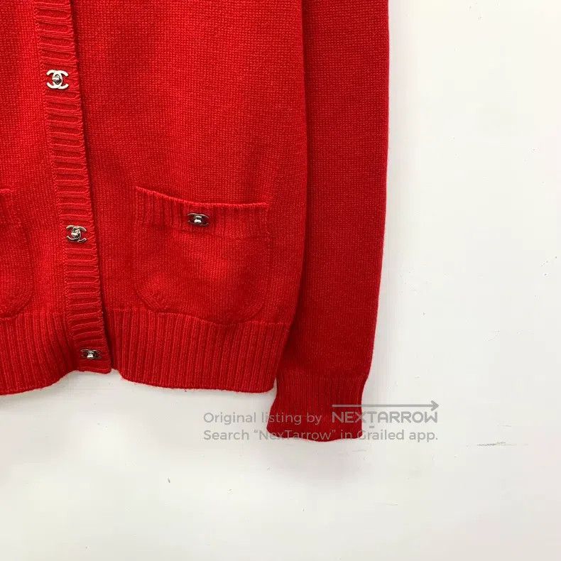 Chanel Chanel Red cashmere round-neck logo single-breasted long-s Size XS / US 0-2 / IT 36-38 - 4 Thumbnail