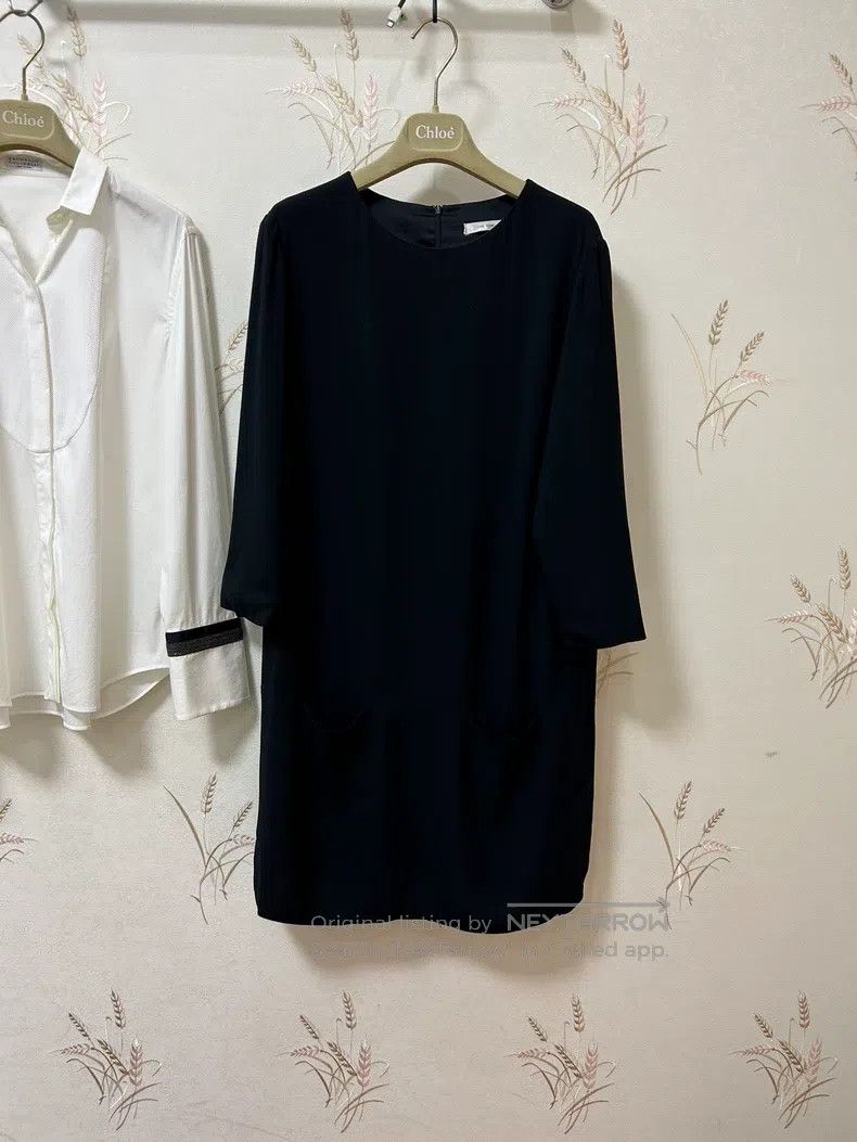 The Row The Row size 4 A black dress with a round neck Size S / US 4 / IT 40 - 2 Thumbnail