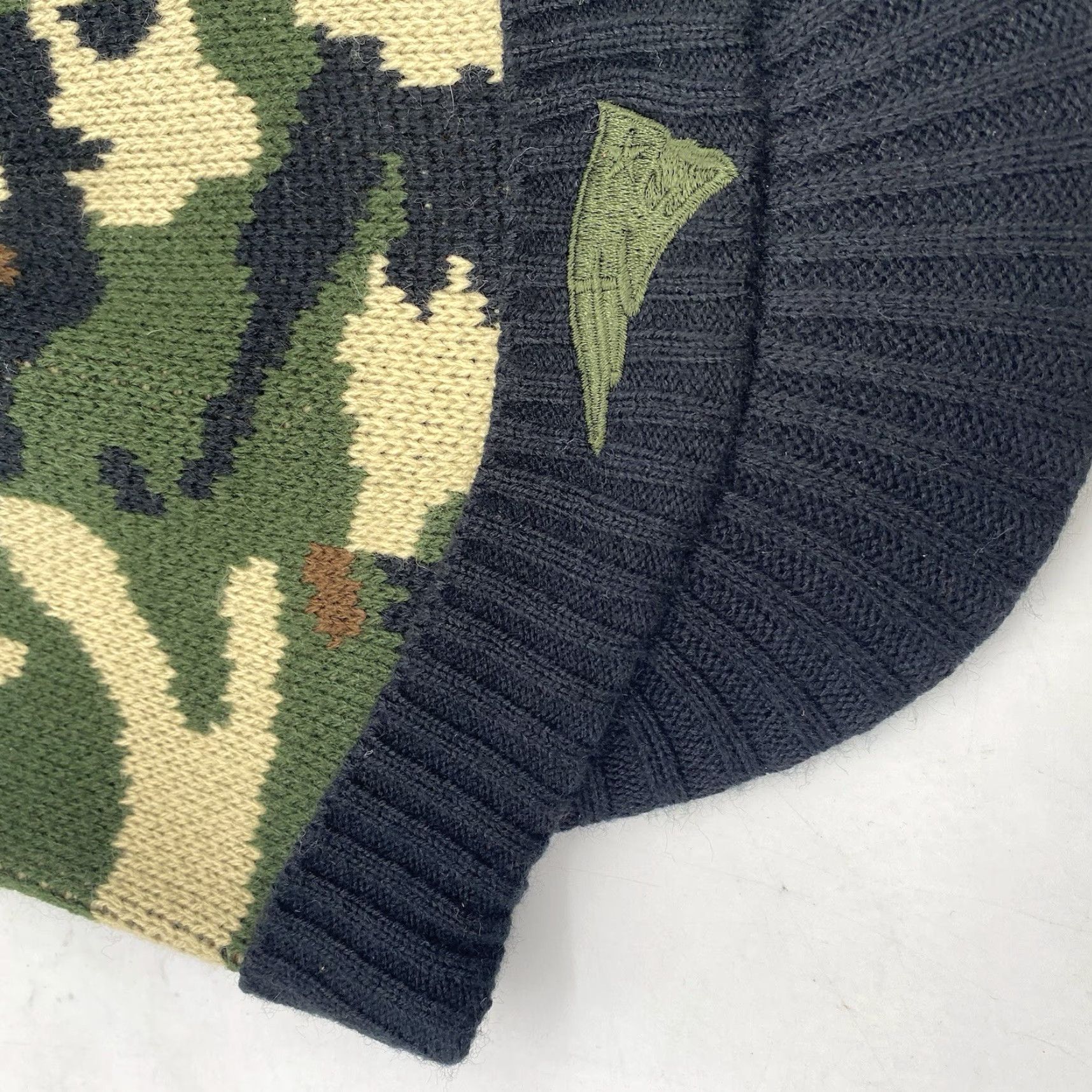 Reebok Reebok New England Patriots Camouflage Beanie Hat One Size OSFA Unisex Sports Outdoor Size ONE SIZE - 3 Thumbnail