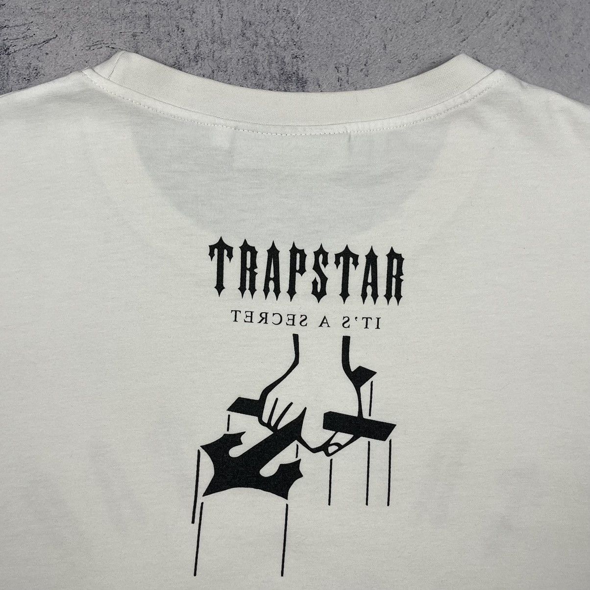 Trapstar London Trapstar the Godfather movie big logo rare tee Size US XL / EU 56 / 4 - 23 Thumbnail