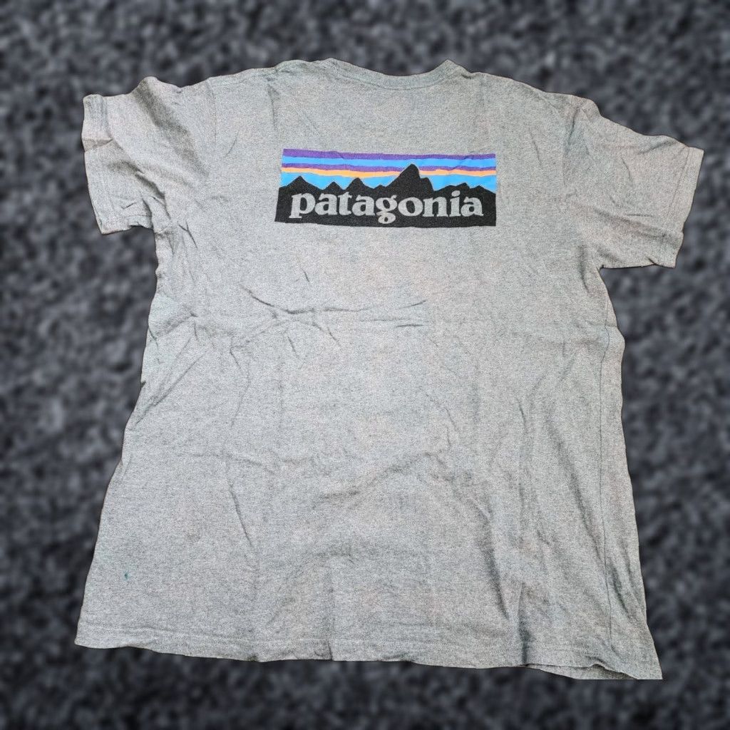 Patagonia Patagonia Mens XL Responsibili-Tee T Shirt Distressed Tie Dye Adventure Logo Mountain Pattern Solid Crew Neck Short Sleeve Size US XL / EU 56 / 4 - 1 Thumbnail