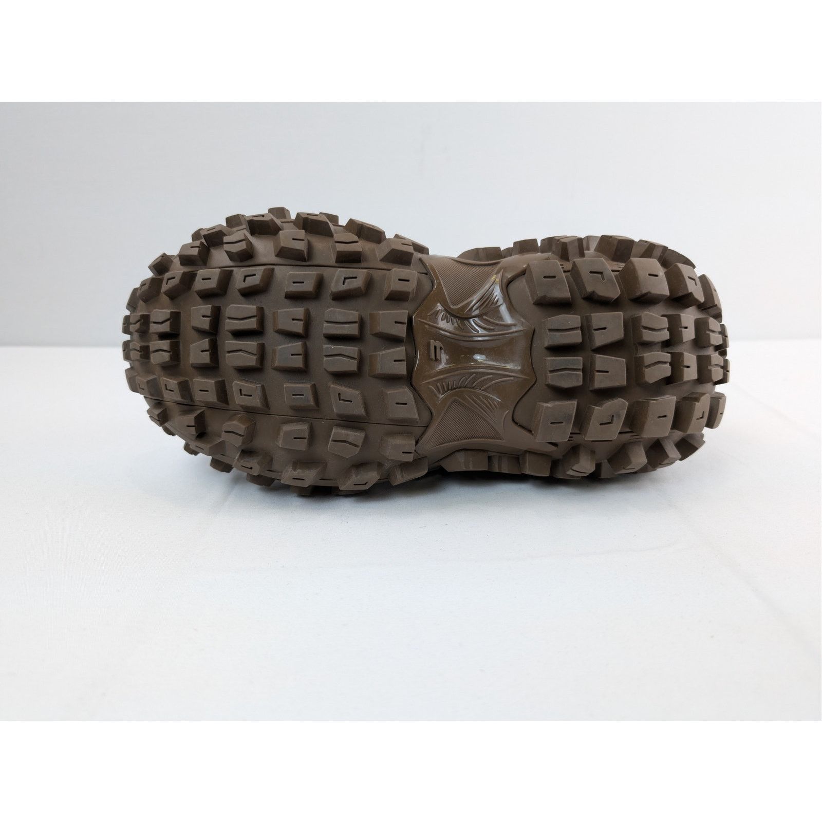 Balenciaga o1rshd1 Monocolor Bouncer Light Worn Out Sneakers in Brown Size US 9 / EU 42 - 12 Thumbnail