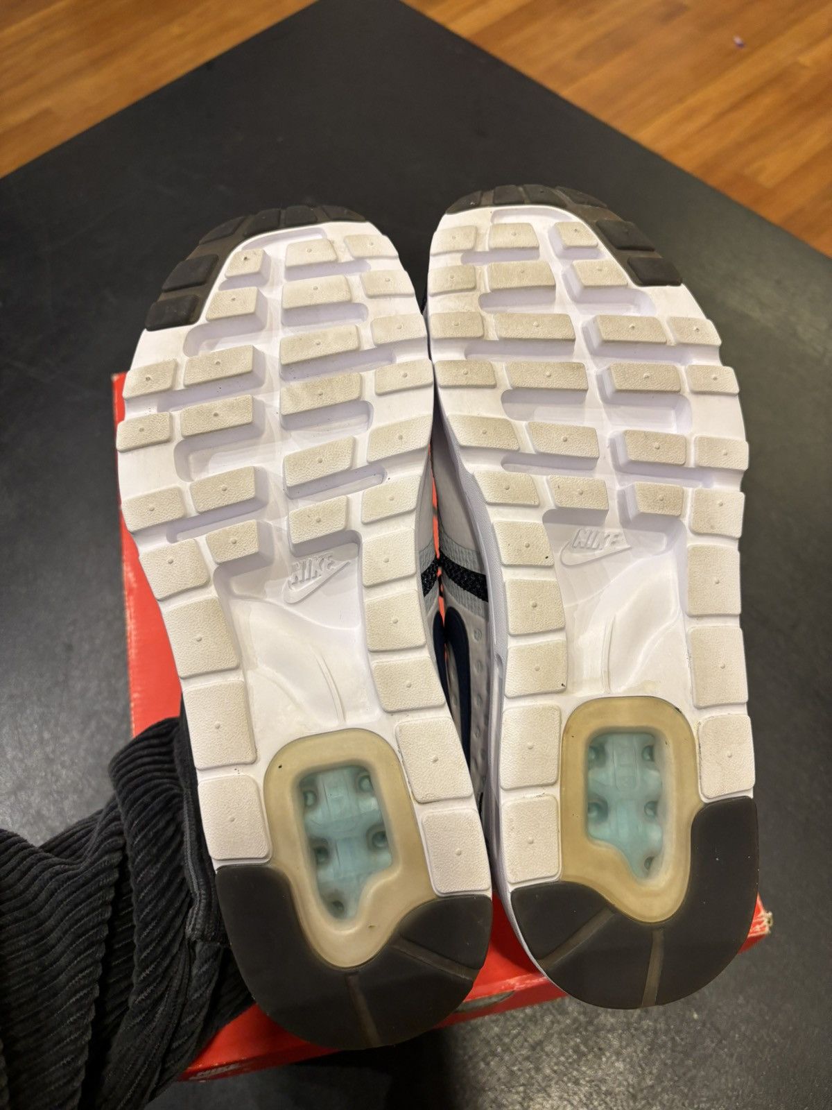 Nike Nike Air Max Zero ‘Air Max Day’ Size US 11.5 / EU 44-45 - 5 Thumbnail