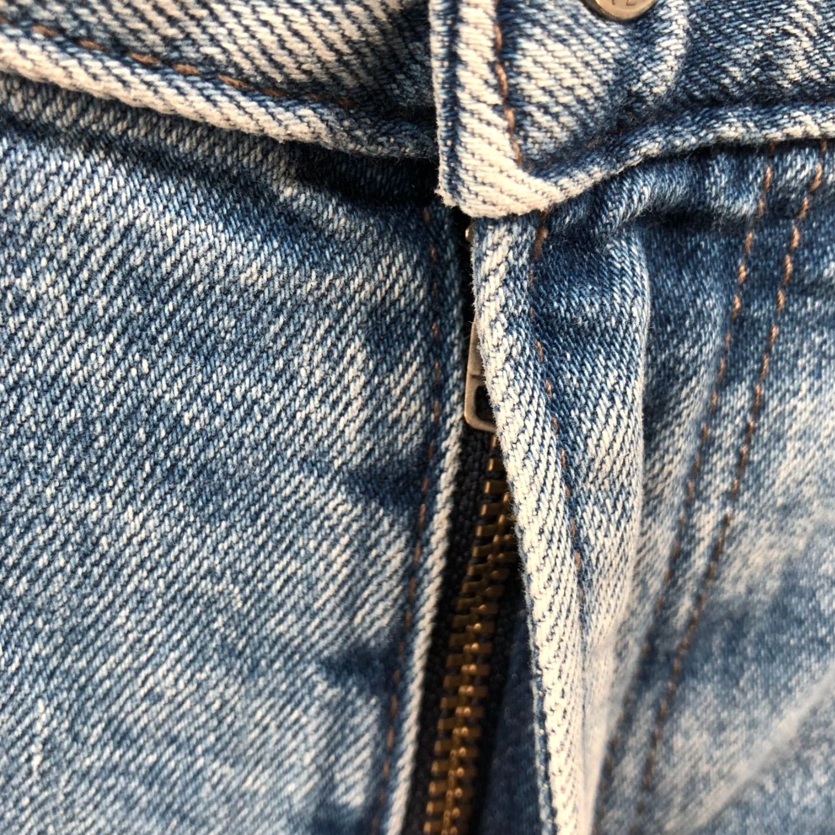 Uniqlo Uniqlo Slim Fit Jeans Mens 30 x 31 Blue Light Wash Stretch Distressed Denim 5-Pocket Jeans Mens Regular Size 30 Boys? (no) Size US 30 / EU 46 - 5 Thumbnail
