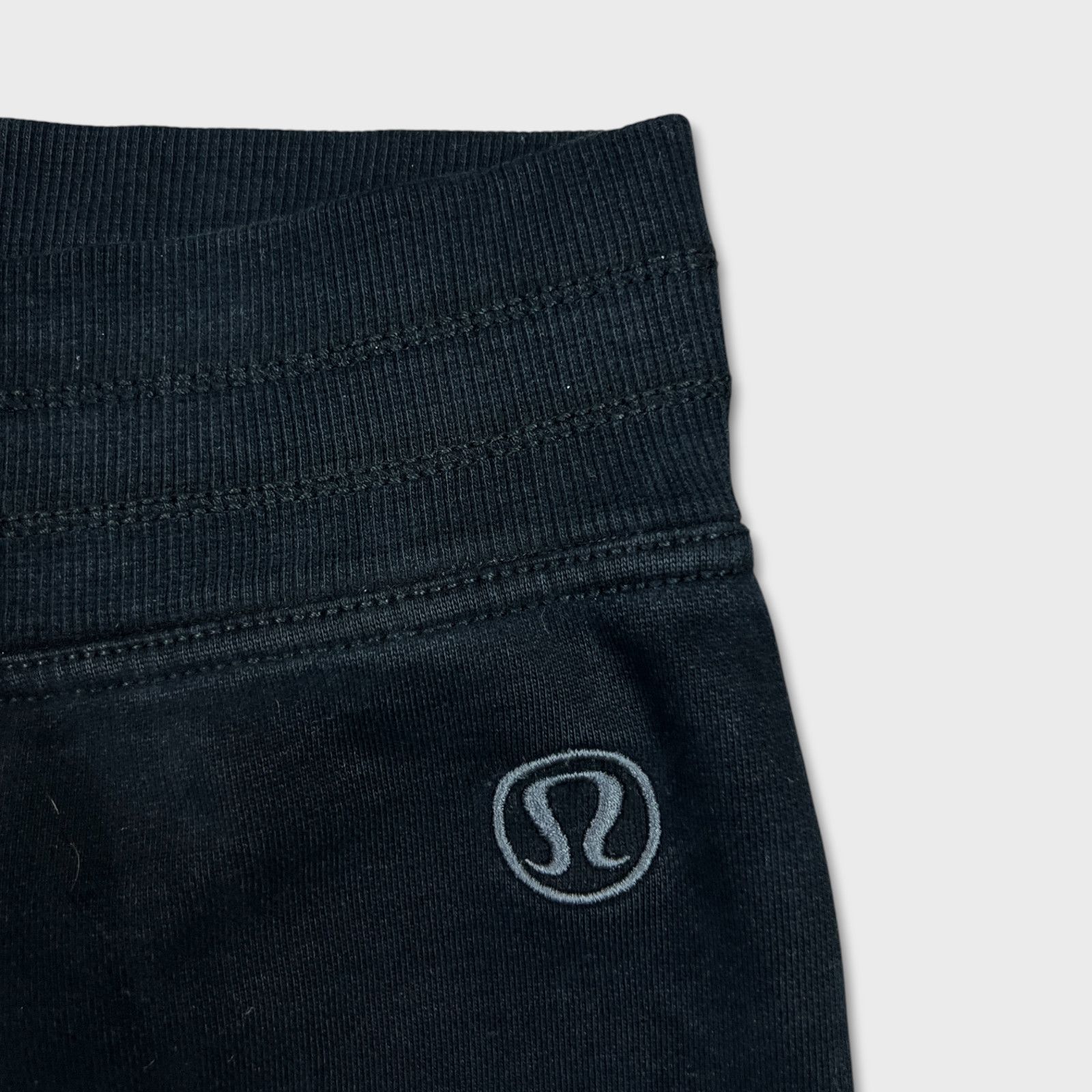 Lululemon Lululemon Sweatpants 8 High Rise Relaxed Wide Leg Comfort Size 30" / US 8 / IT 44 - 3 Thumbnail
