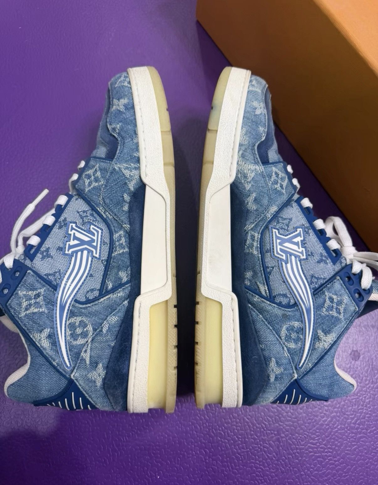Louis Vuitton 【Louis Vuitton Trainer】Blue Denim Logo Sneakers Size US 8 / EU 41 - 4 Thumbnail