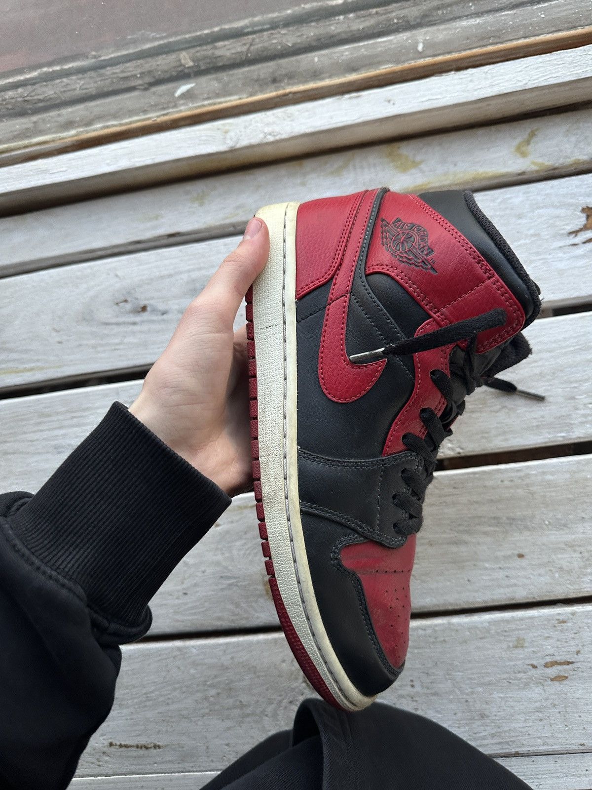 Nike 🚨NIKE AIR JORDAN 1 BRED MID RED BLACK WITH LOGO SHOES Size US 8.5 / EU 41-42 - 2 Thumbnail