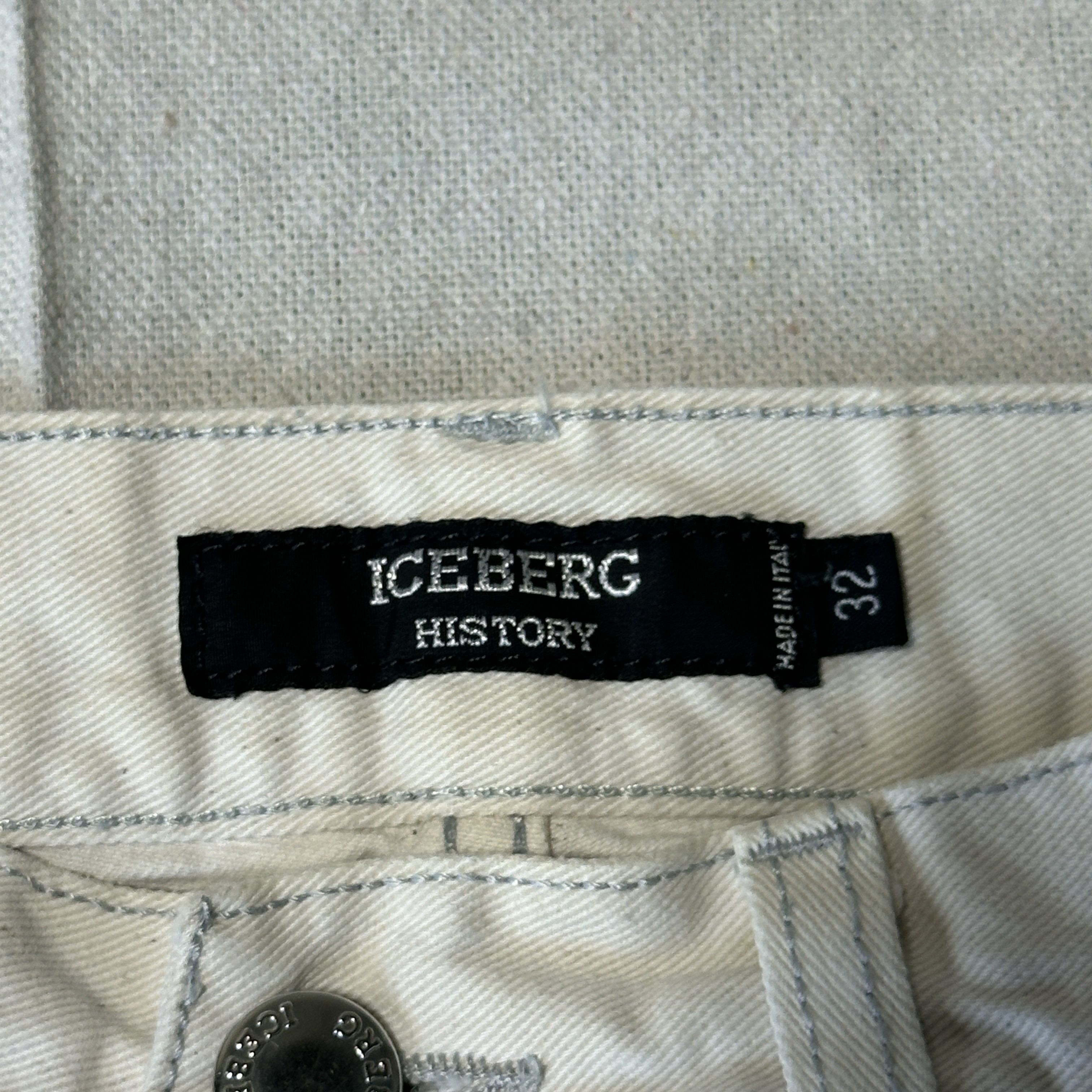 Iceberg Vintage Iceberg History Embroidered Character White Jeans Size 32 Size US 32 / EU 48 - 2 Thumbnail