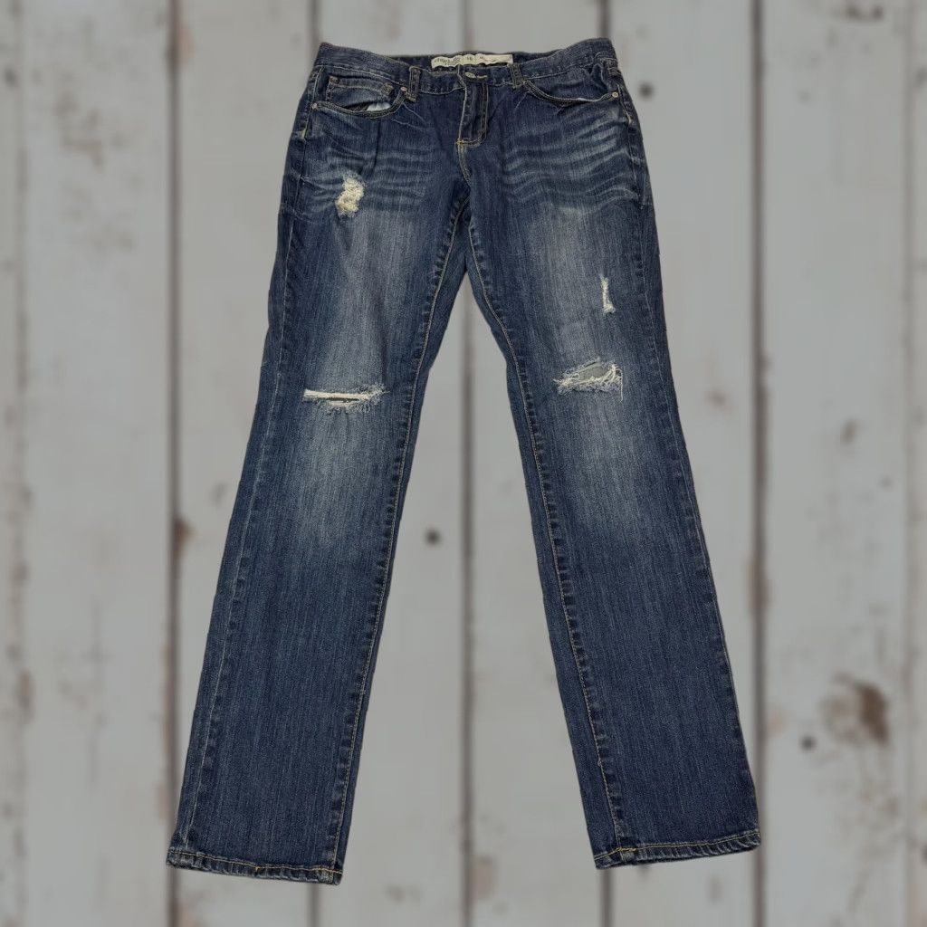 Vintage VINTAGE Charlotte Russe Jeans Womens 10 Blue Slouchy Slim Distressed Straight 33x33 Size 32" / US 10 / IT 46 - 1 Thumbnail