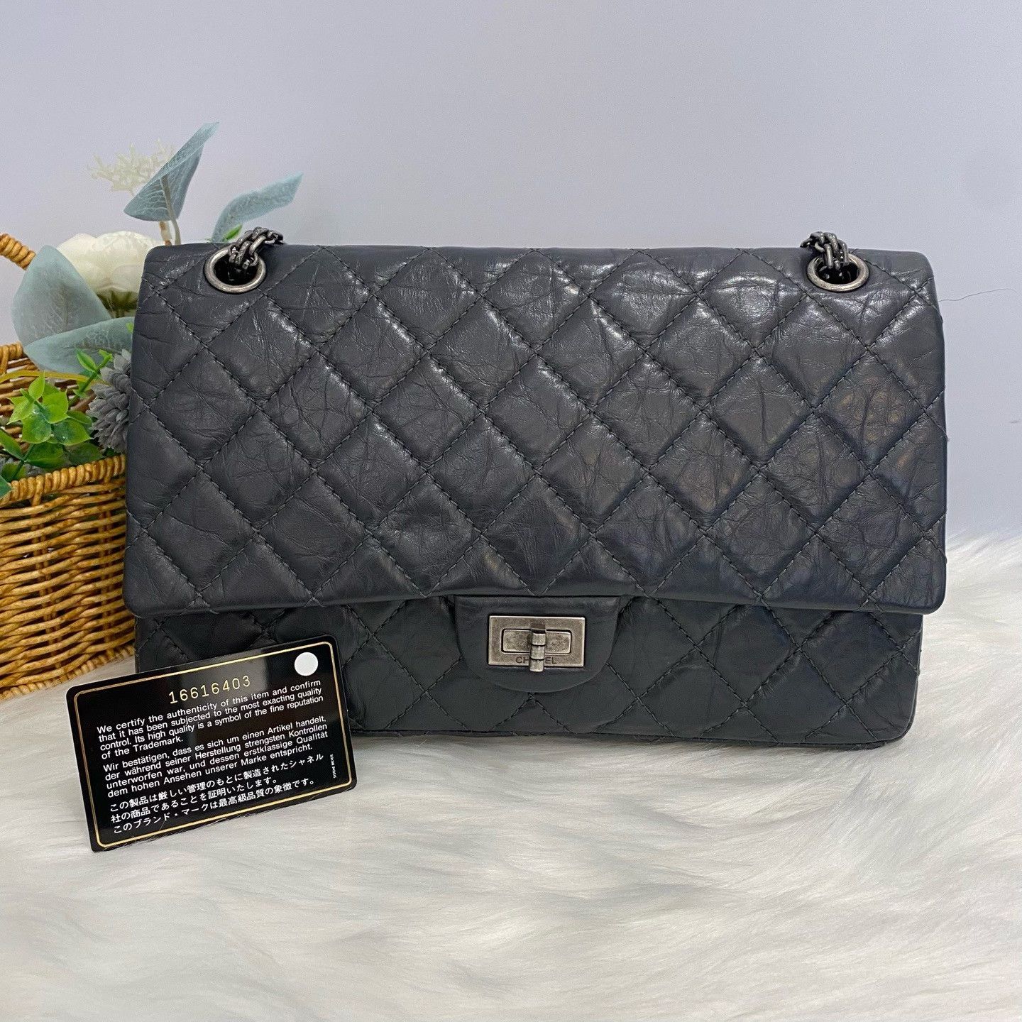 Chanel Pre-loved Bag Very good condition Size ONE SIZE - 1 Thumbnail