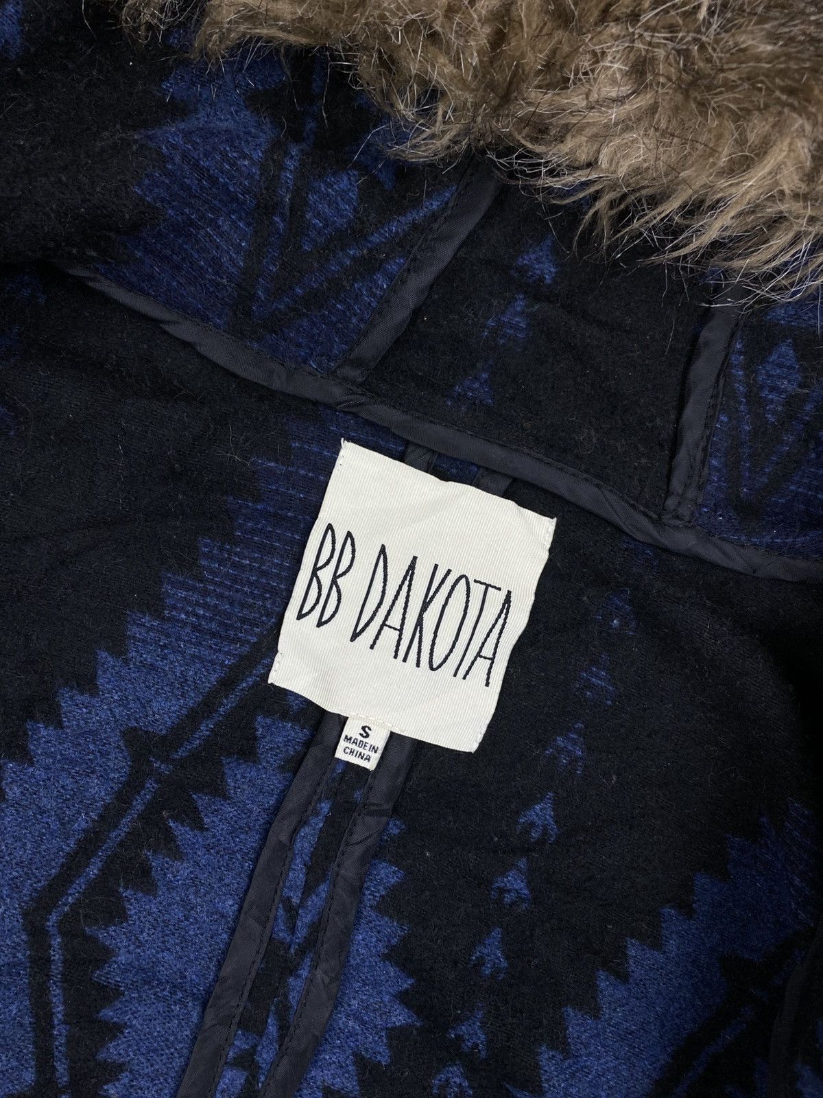 Japanese Brand Vtg BB Dakota Aztex Wool Blend Faux Fur Trim Hooded Jacket Size US S / EU 44-46 / 1 - 11 Thumbnail