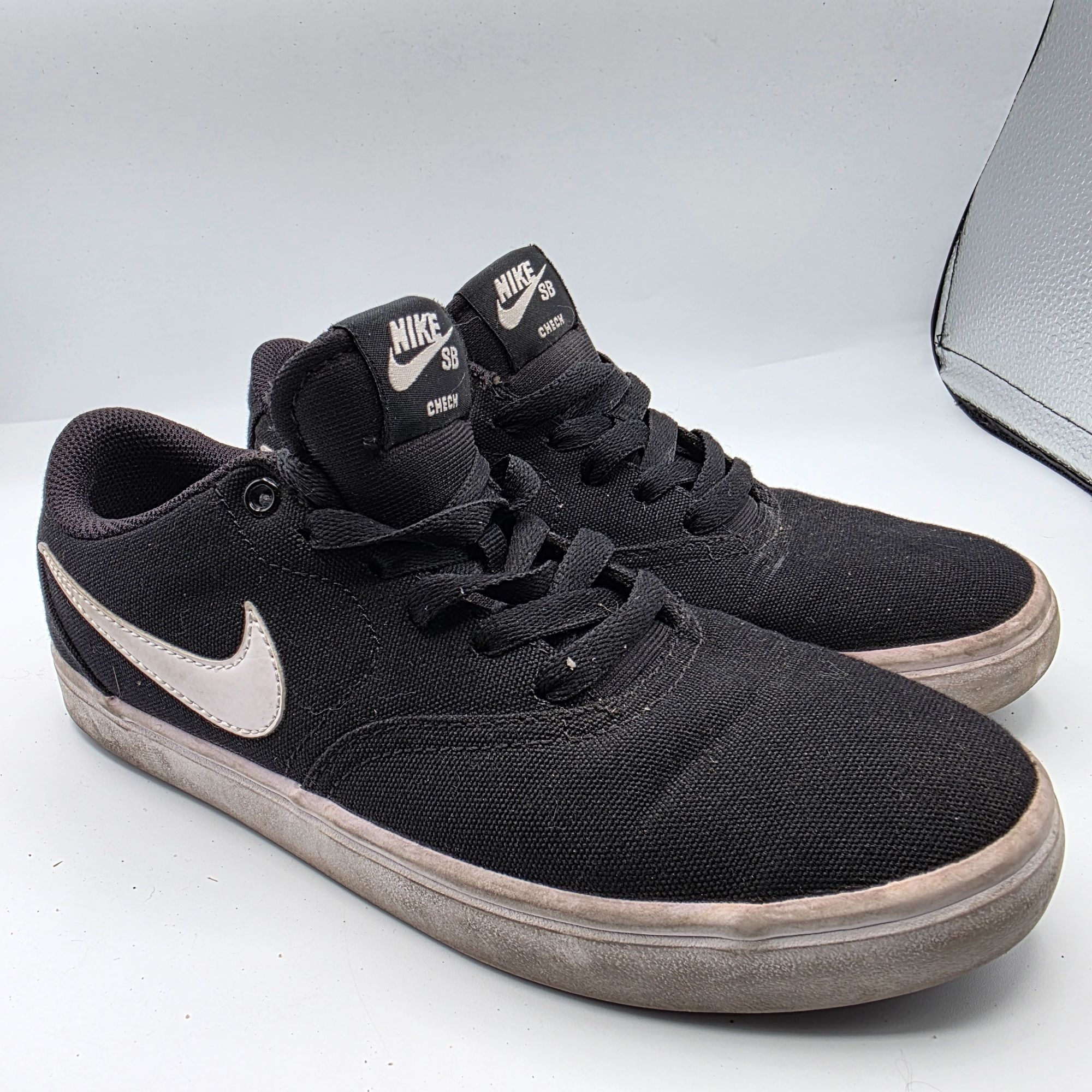 Nike Nike SB Check Solarsoft Womens 6.5 Black Casual Shoes Sneake Size US 6.5 / IT 36.5 - 1 Thumbnail