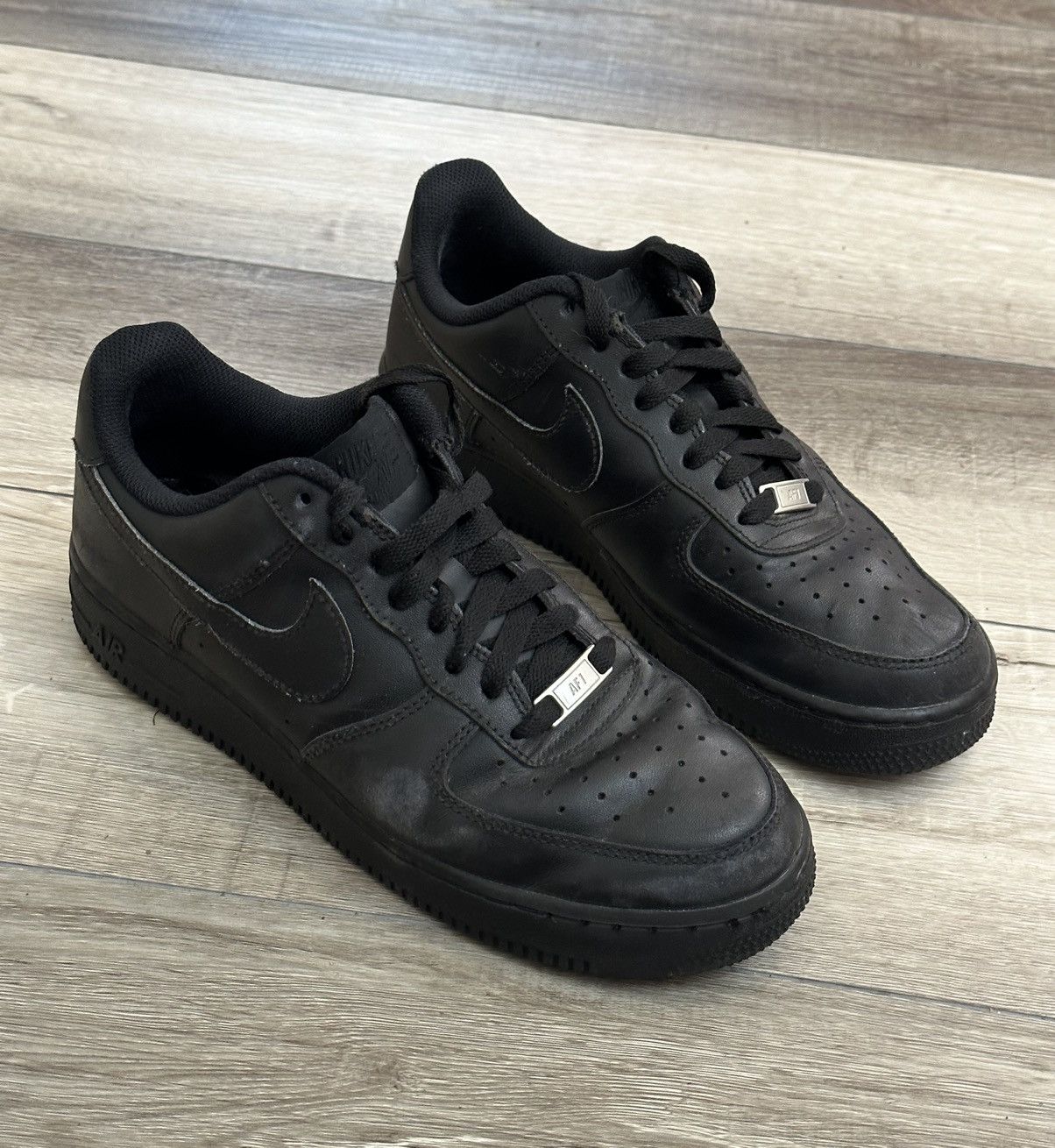 Nike Nike Black AF1 Low Sz. 8.5 Airforce 1 Size US 8.5 / EU 41-42 - 2 Thumbnail
