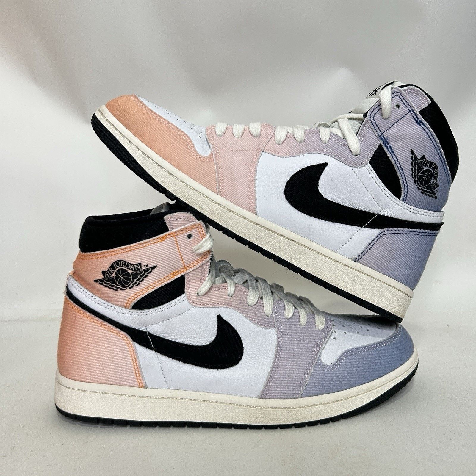 Jordan Brand Nike Air Jordan 1 Retro High OG “Skyline” Size US 10 / EU 43 - 1 Thumbnail