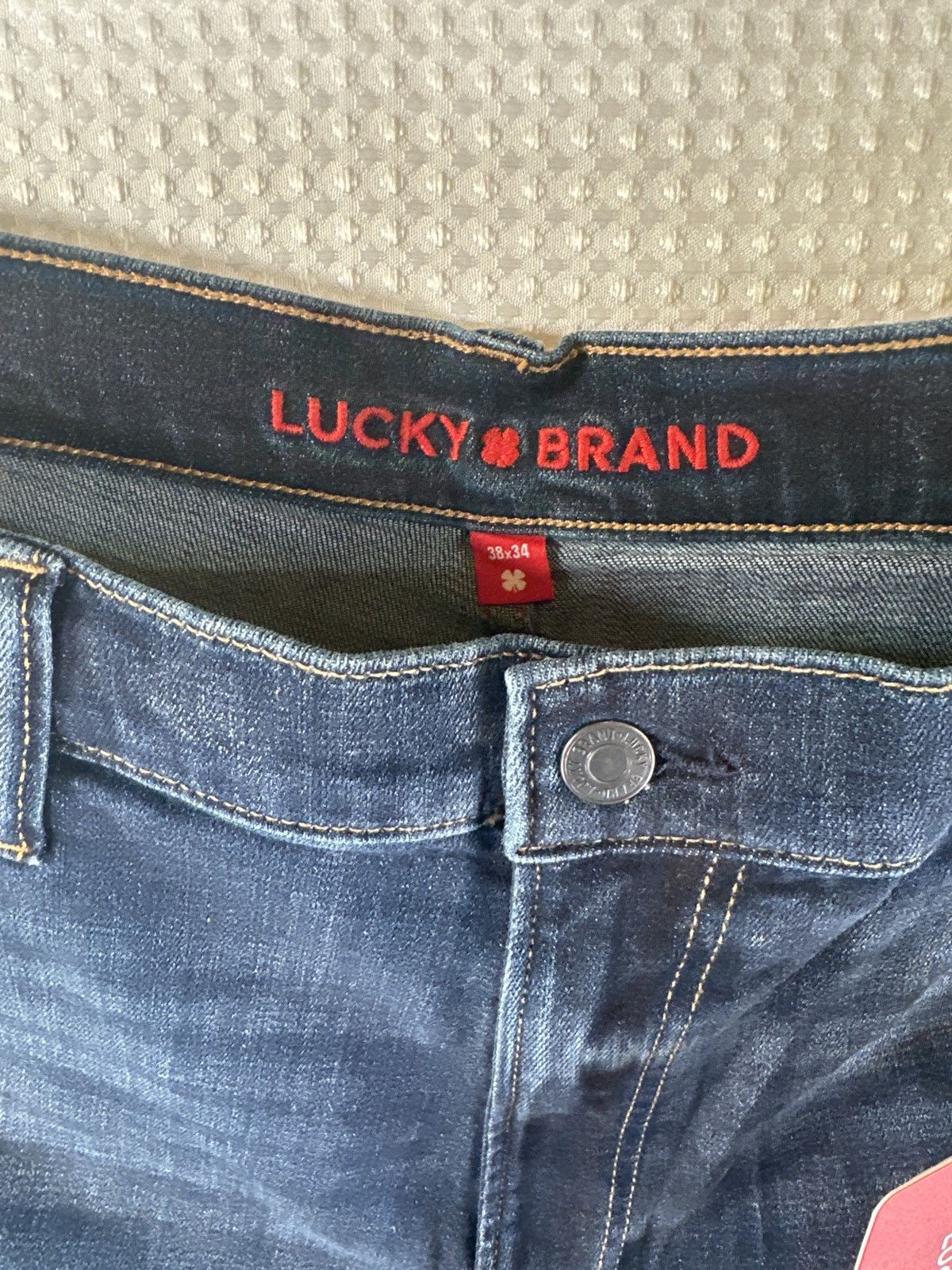 Lucky Brand Lucky Jeans 410 Athletic Straight Jean Size US 40 / EU 56 - 7 Thumbnail