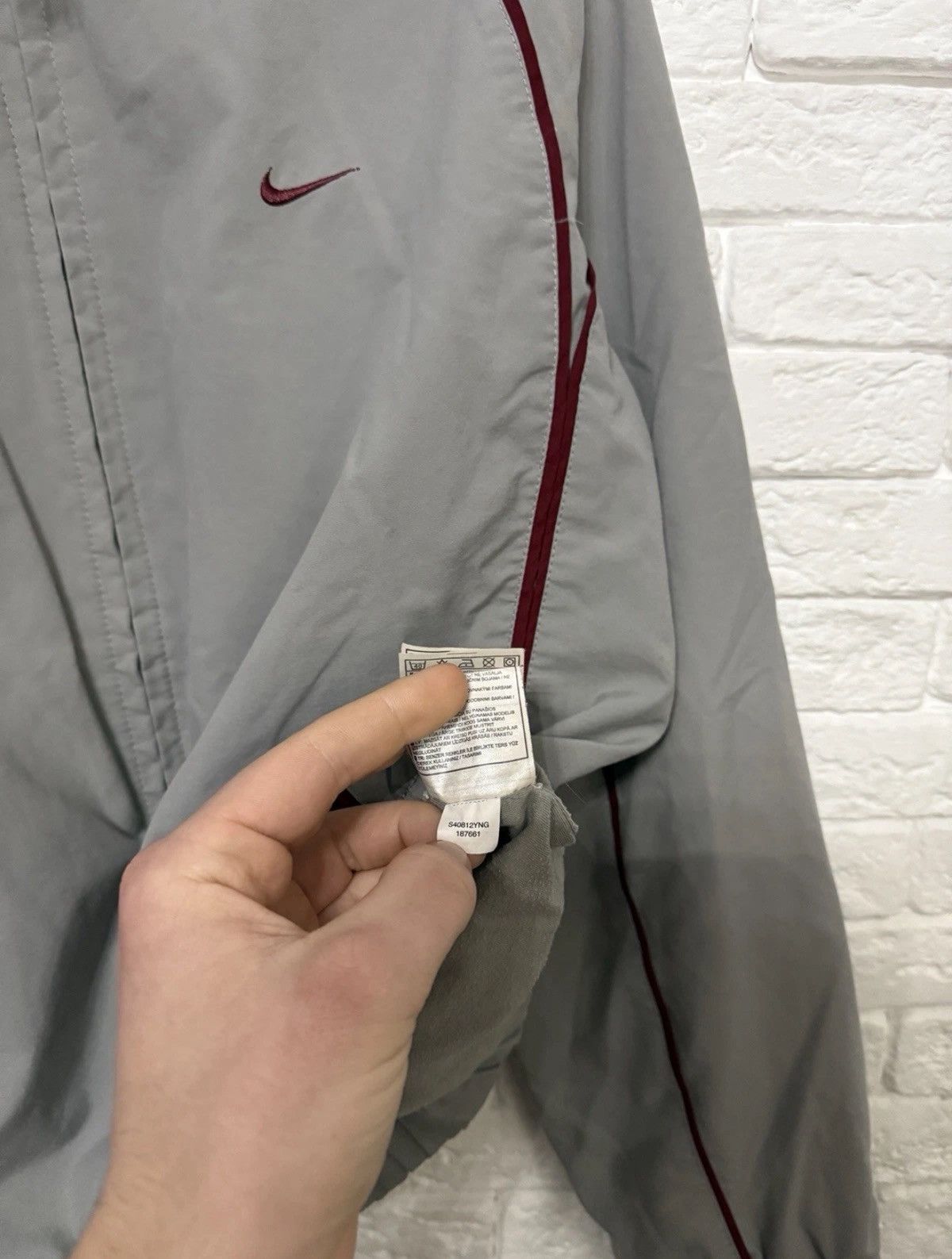 Nike Nike Vintage Nylon Track Jacket Sz M Size US M / EU 48-50 / 2 - 6 Thumbnail