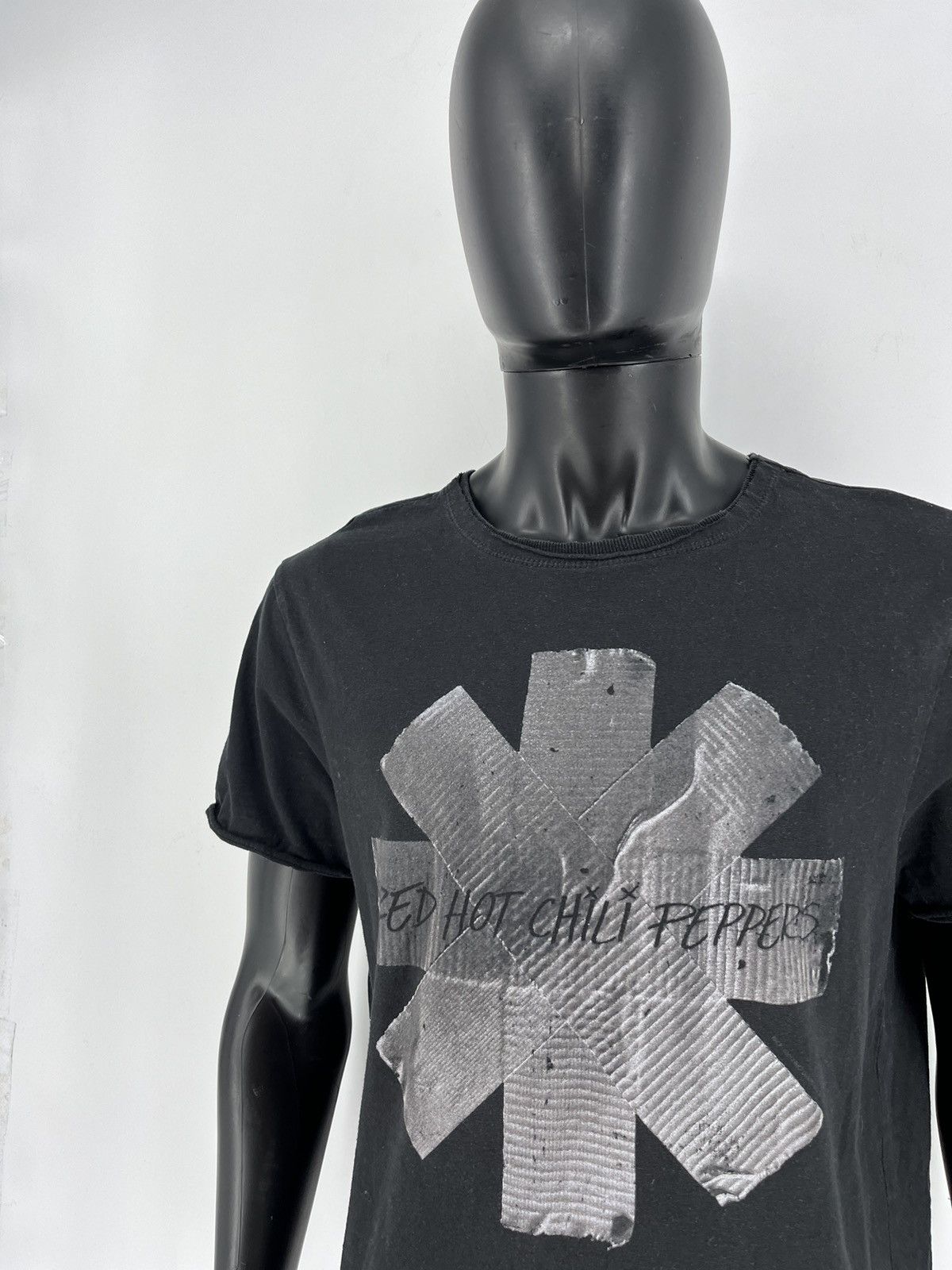 Band Tees × Vintage Y2K Vintage Red Hot Chili Peppers Band Tee Fadead Rock Size US L / EU 52-54 / 3 - 6 Thumbnail
