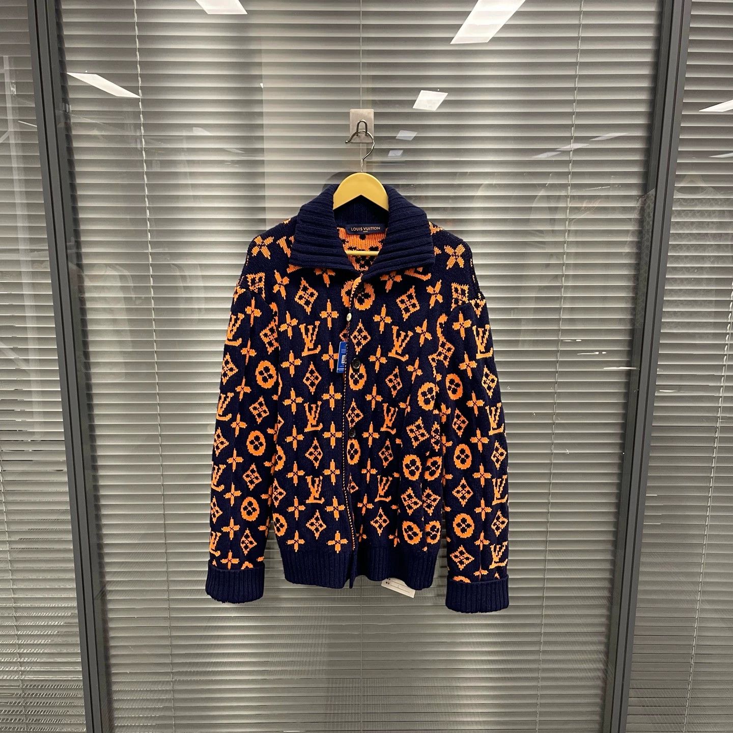 Louis Vuitton LV Fluo Orange Monogram Knit Jacket L New #10533 Size US L / EU 52-54 / 3 - 1 Thumbnail