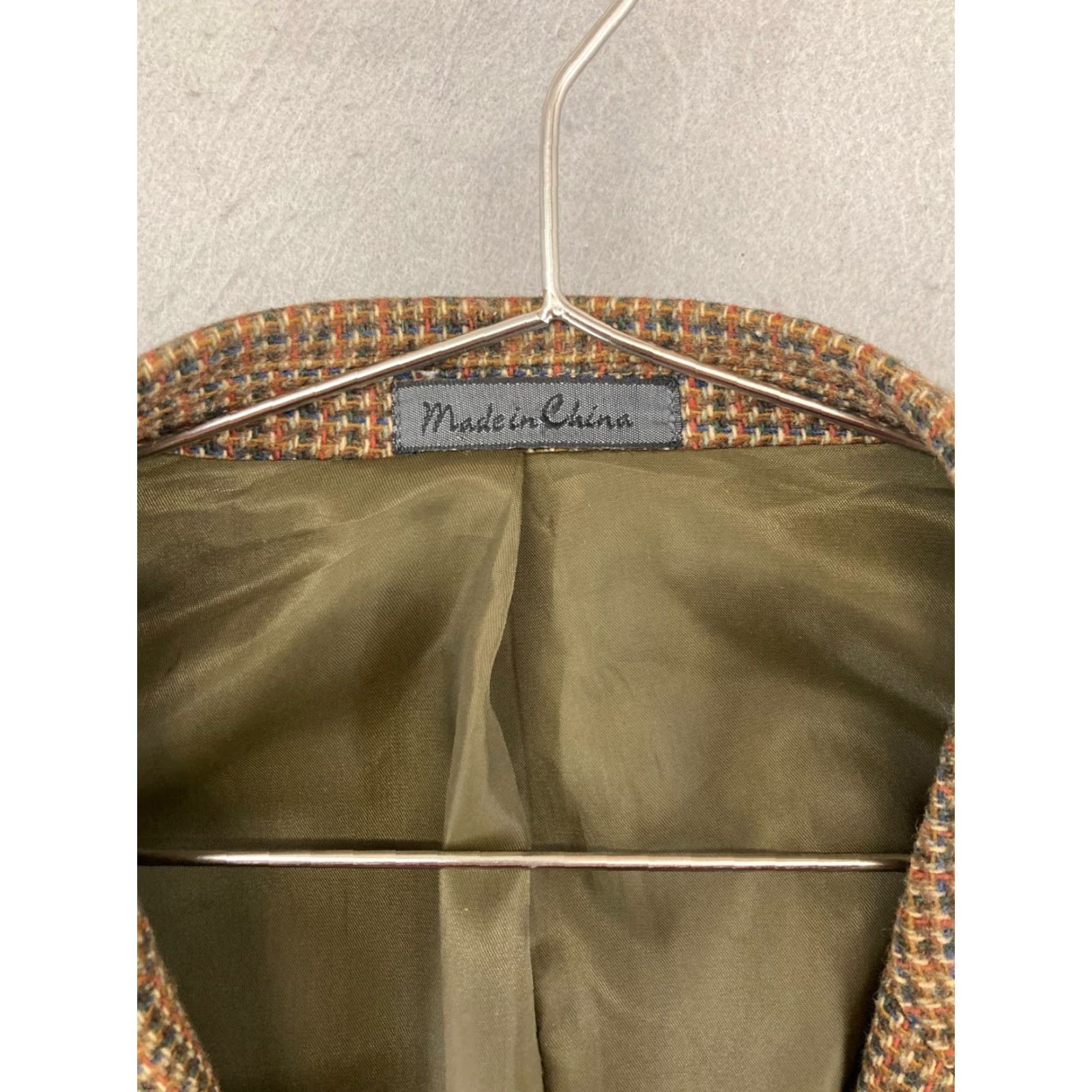 Vintage VINTAGE La Crosse Sport Coat 46L Brown Tweed Herringbone Long Single-Breasted Mens 4-Button Notch Lapel Size US S / EU 44-46 / 1 - 7 Thumbnail