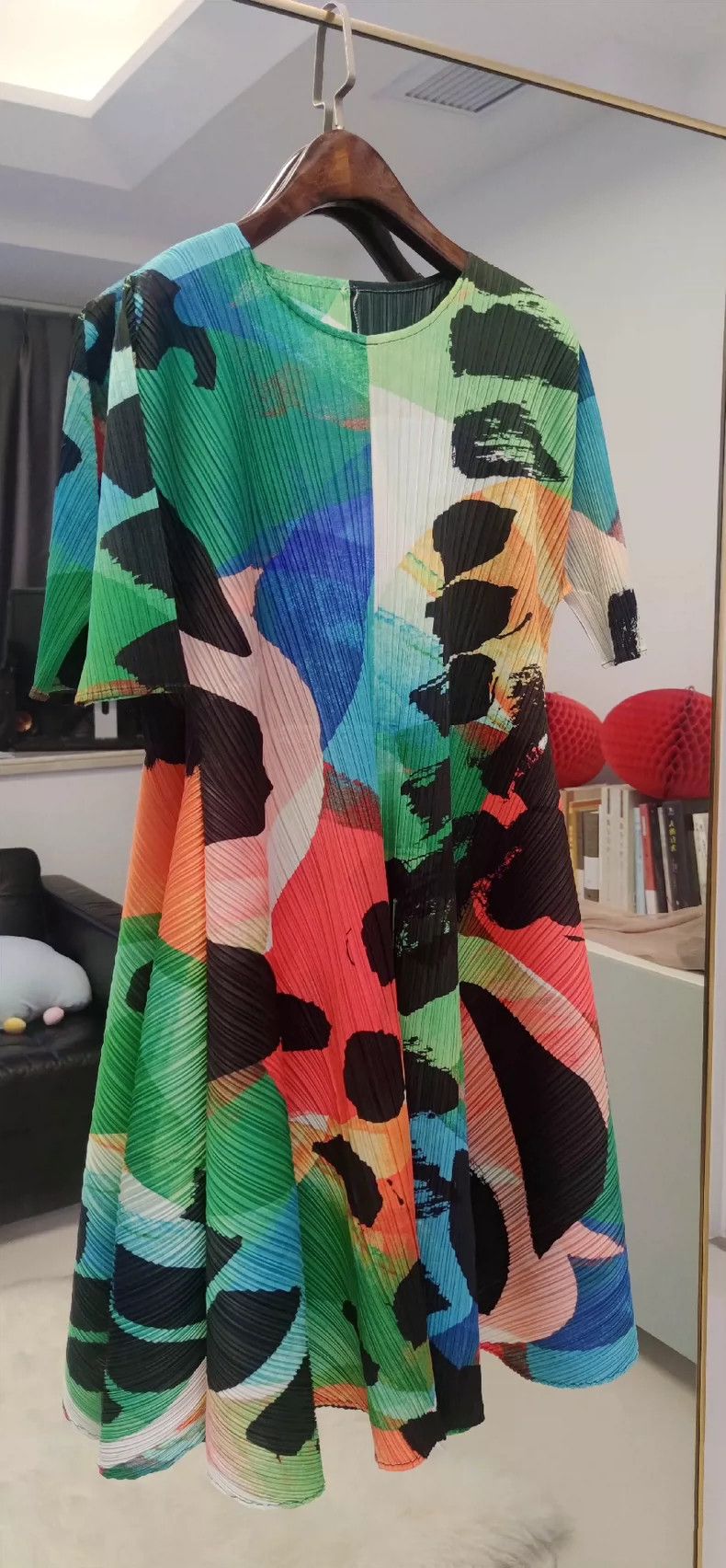 Issey Miyake Issey Miyake size:5 Medieval colored ink-wash dress Size M / US 6-8 / IT 42-44 - 4 Thumbnail