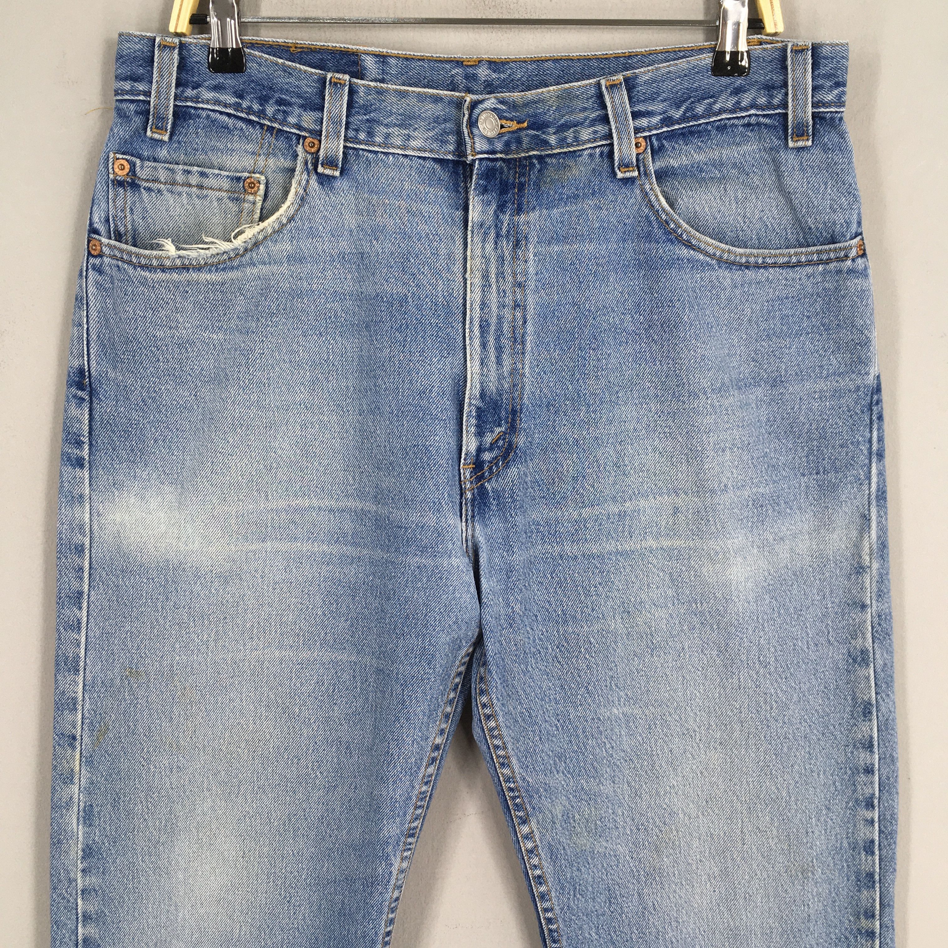 Levi's Size 33x30 Vintage Levi's 505 Light Wash Zipper Jeans S272 Size US 33 - 2 Thumbnail