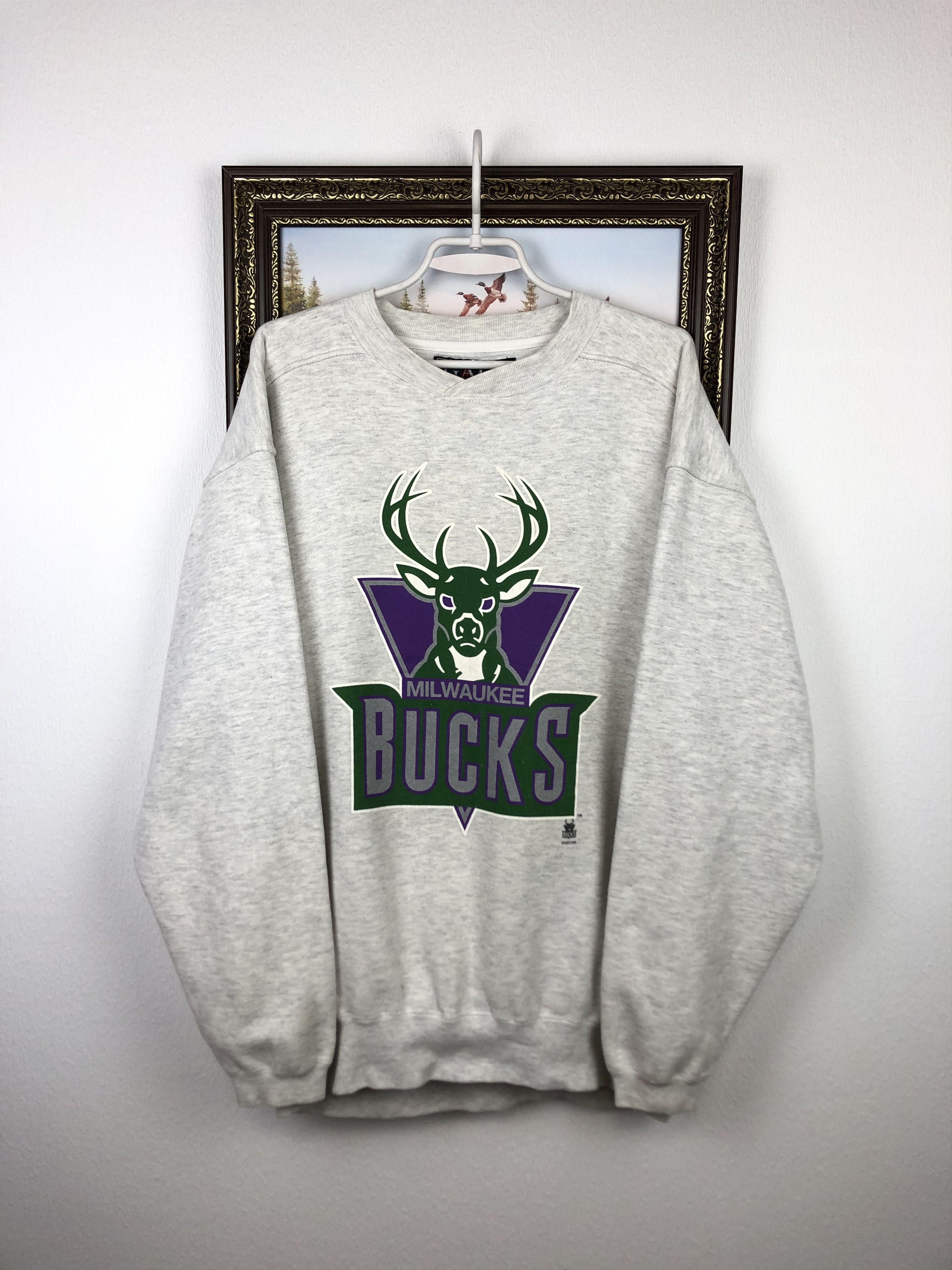 Crewneck Bucks Sweatshirt Mens Vintage 90's Milwaukee Bucks NBA