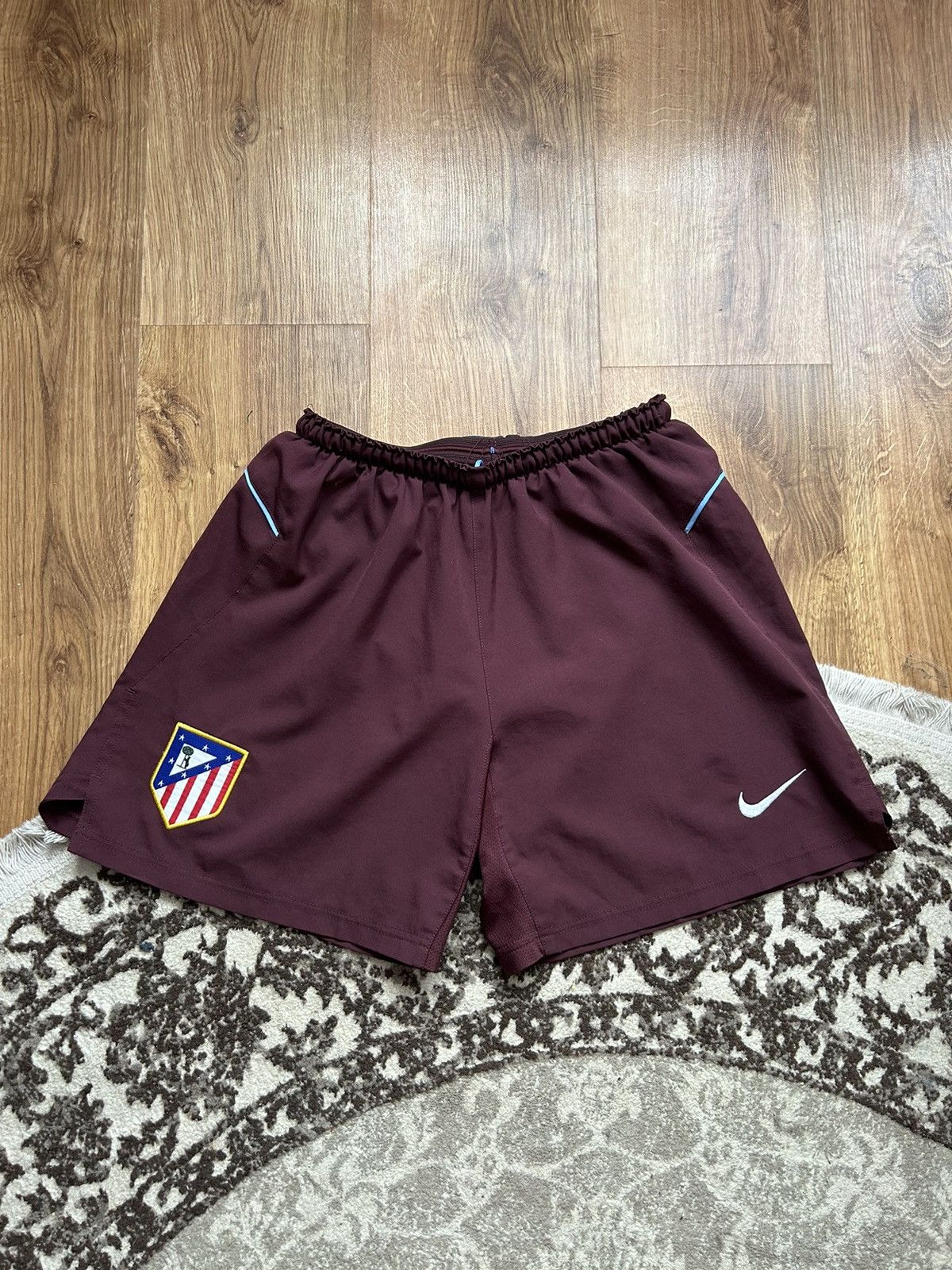 Nike Vintage Atletico madrid nike short Size US 30 / EU 46 - 1 Thumbnail