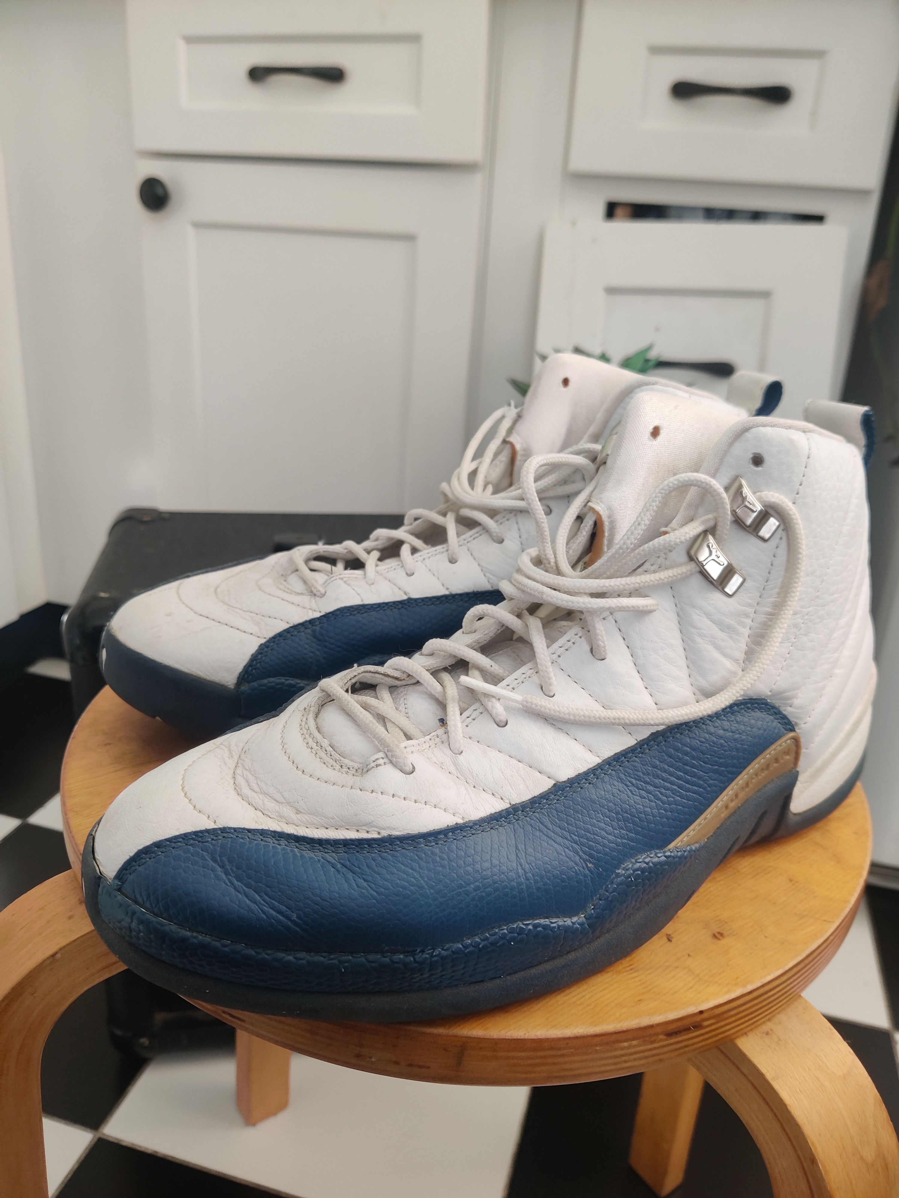 Jordan Brand Jordan 12 Retro French Blue Basketball Shoes (2003) Size US 10.5 / EU 43-44 - 1 Thumbnail