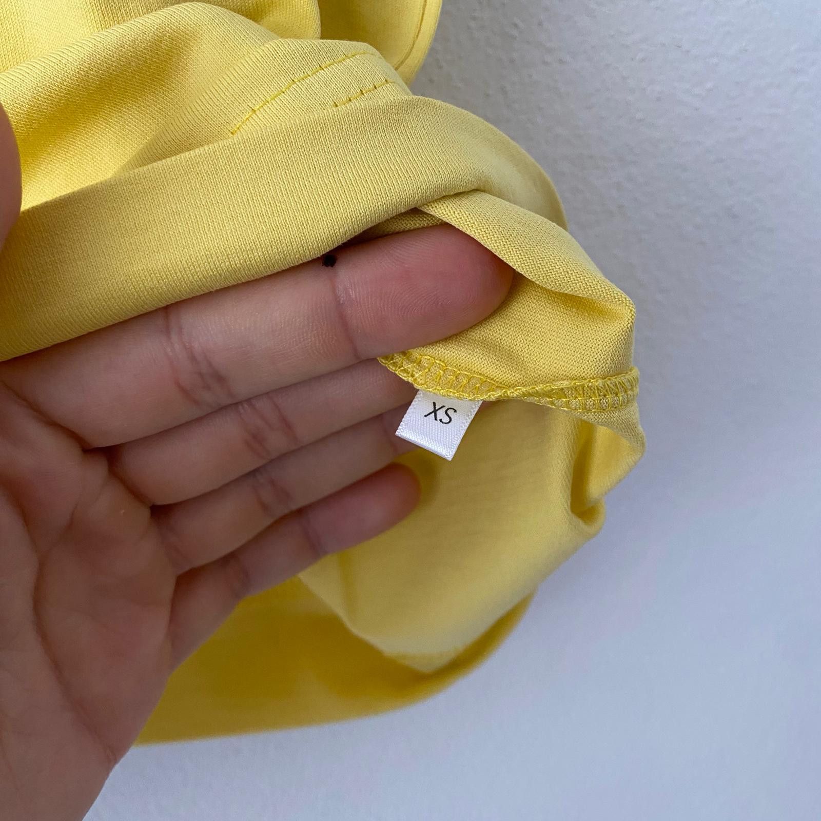 Givenchy Yellow Reverse Logo Oversized T-shirt Size US XS / EU 42 / 0 - 7 Thumbnail